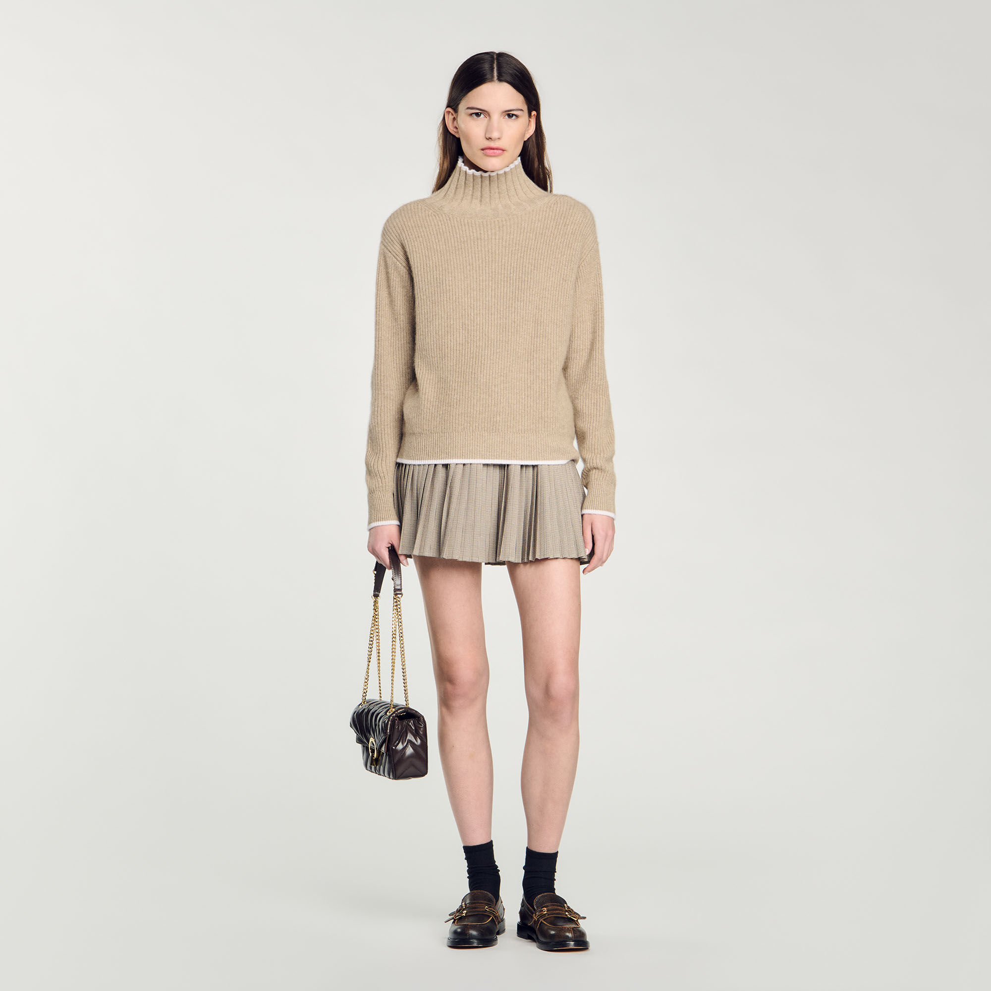 Pull col roulé