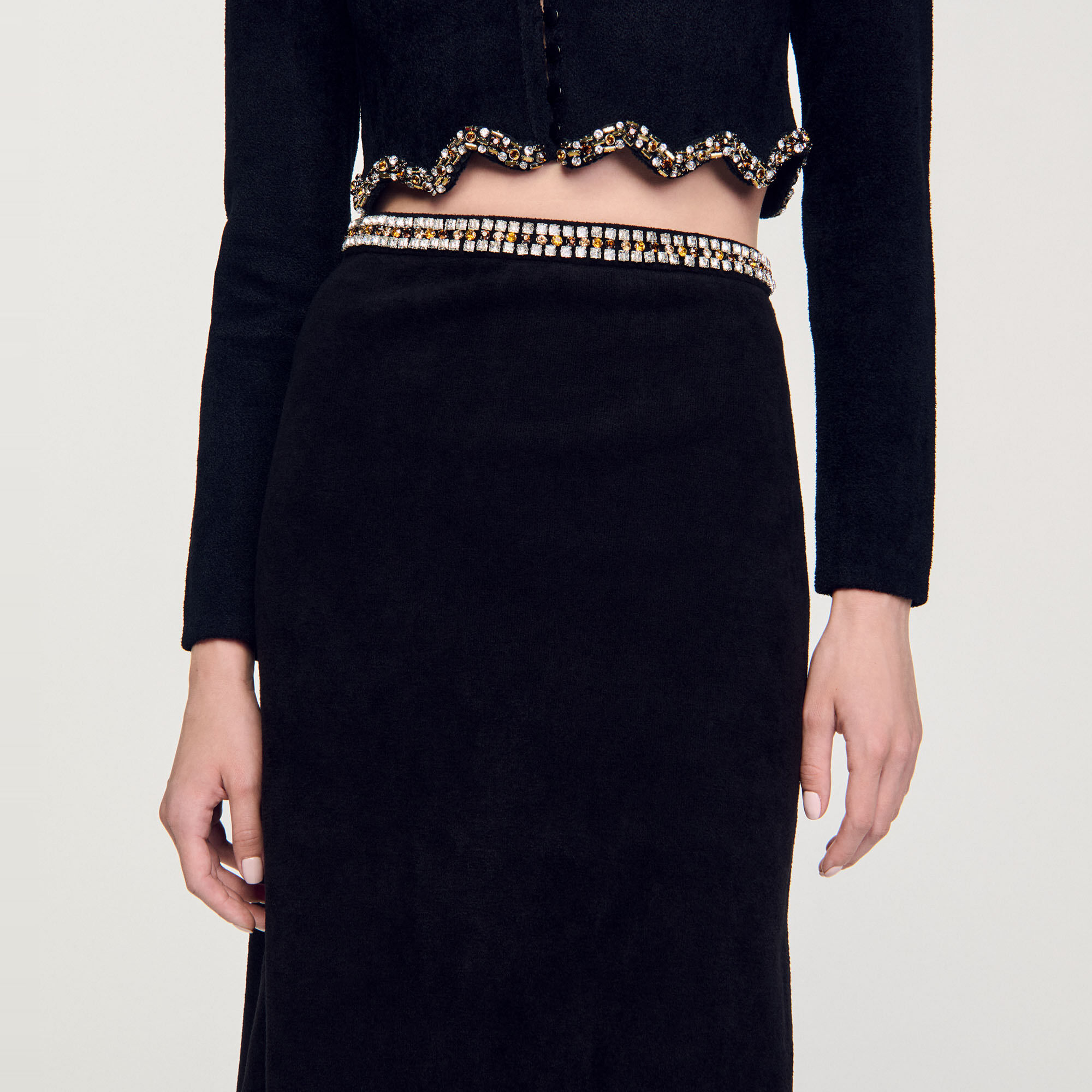 Jupe courte à strass