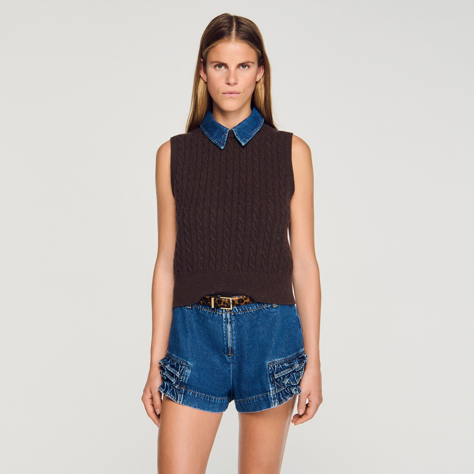 Pull en maille et denim