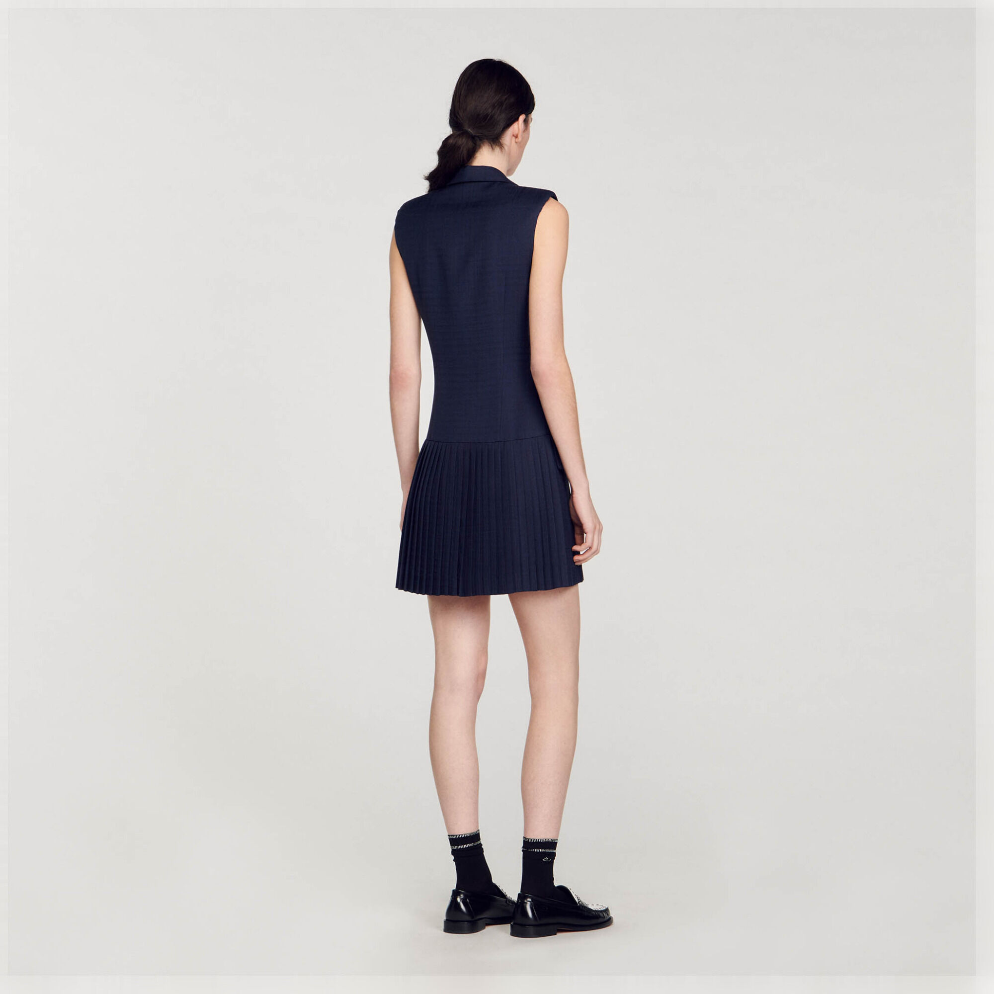 Robe courte tailleur pliss&eacute;e 