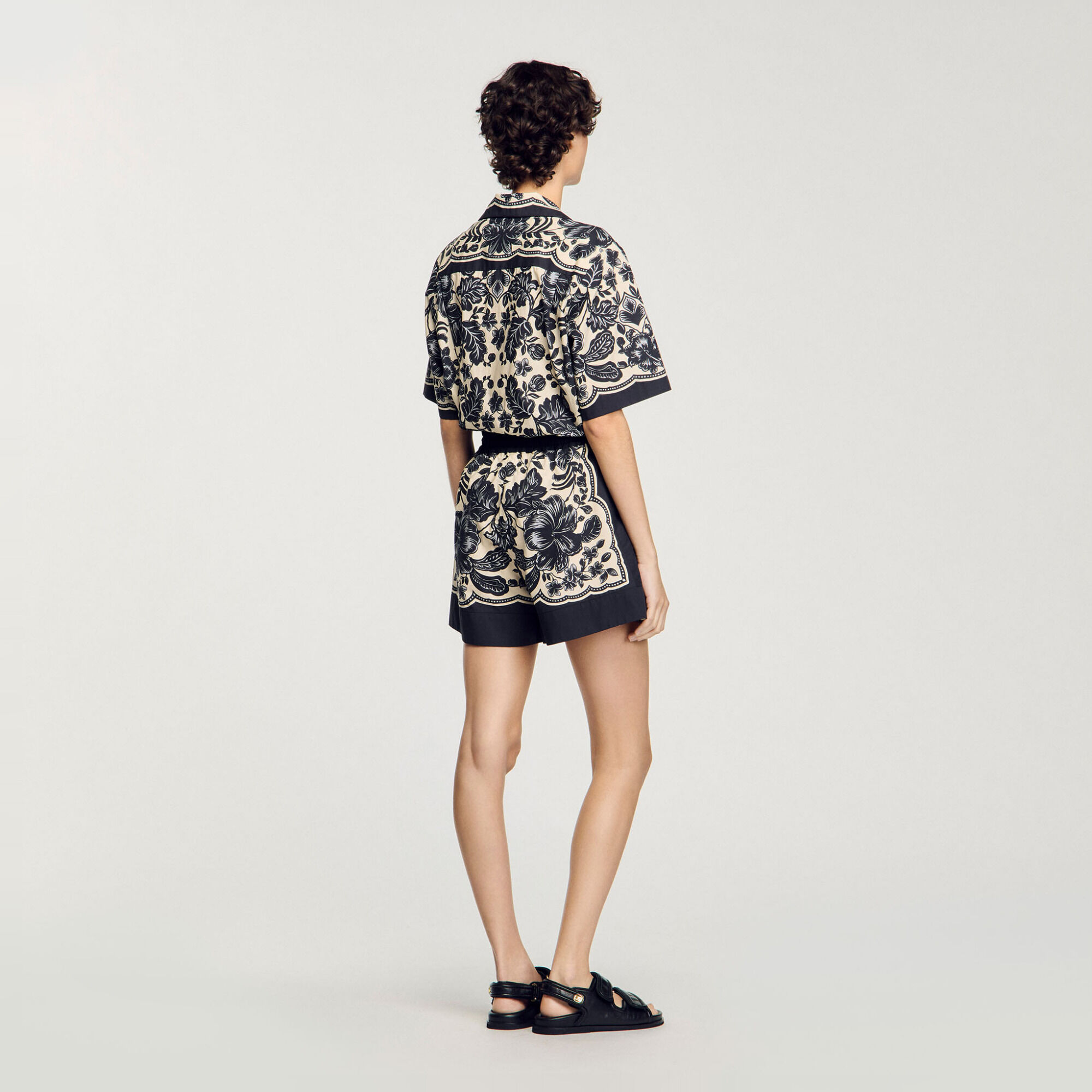Short &agrave; imprim&eacute; fleuri hawa&iuml;en
