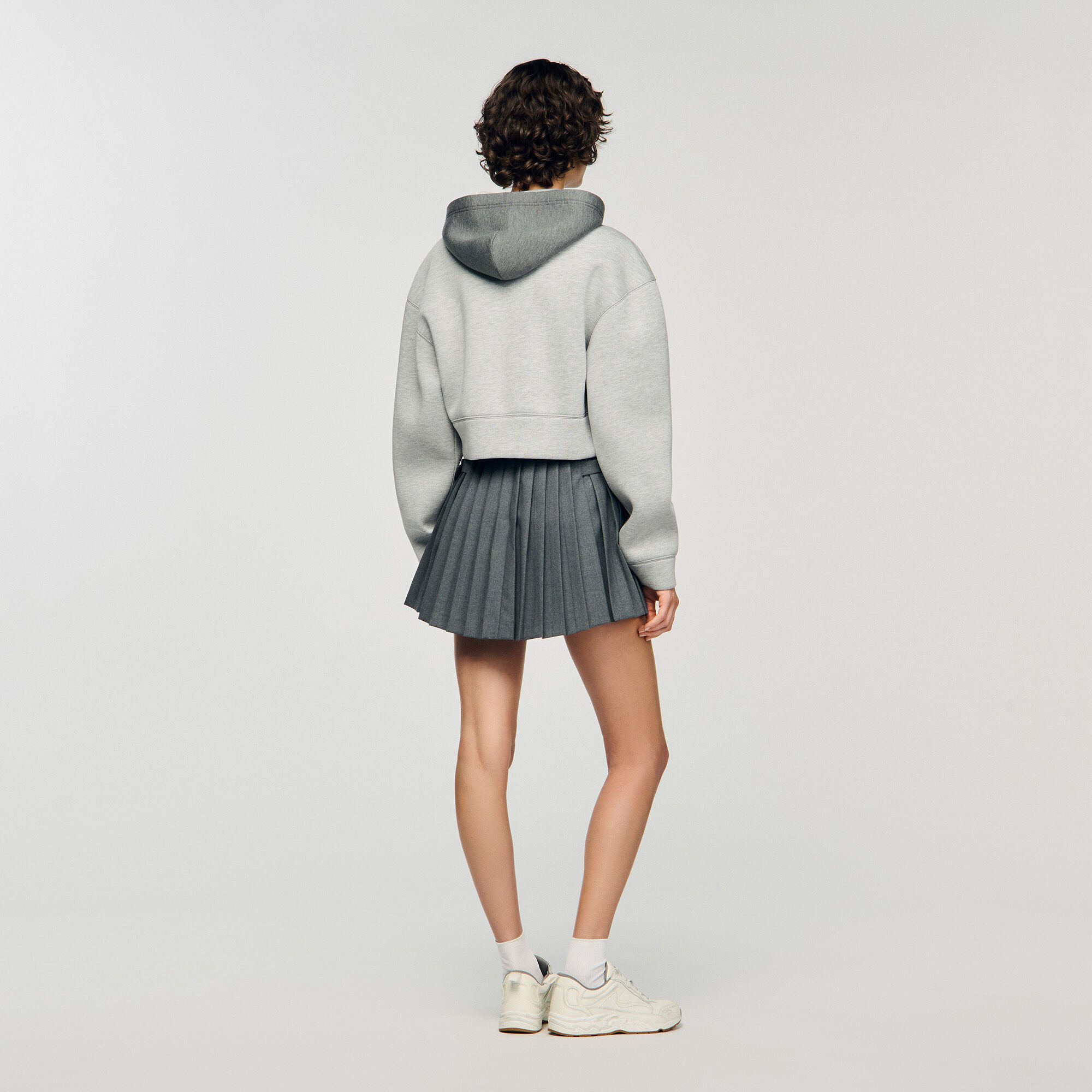 Sweatshirt à capuche amovible