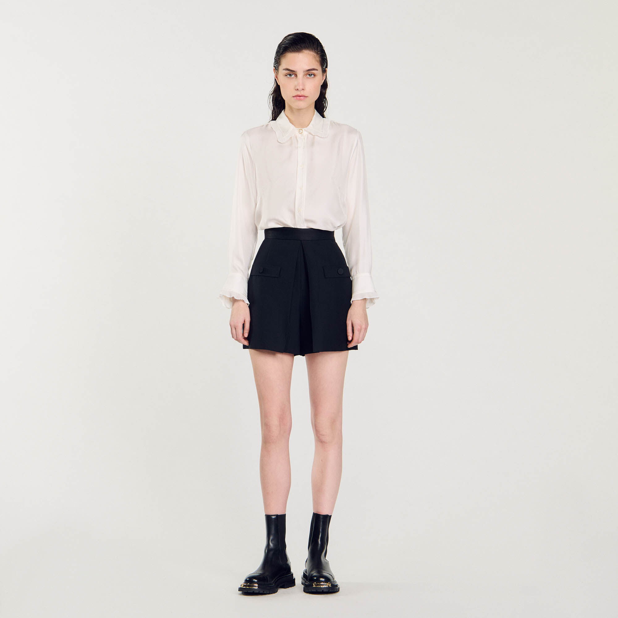 Short taille haute avec boutons