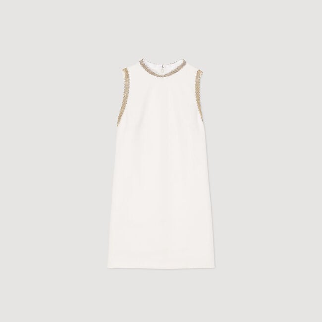 Robe courte à détails strassés
