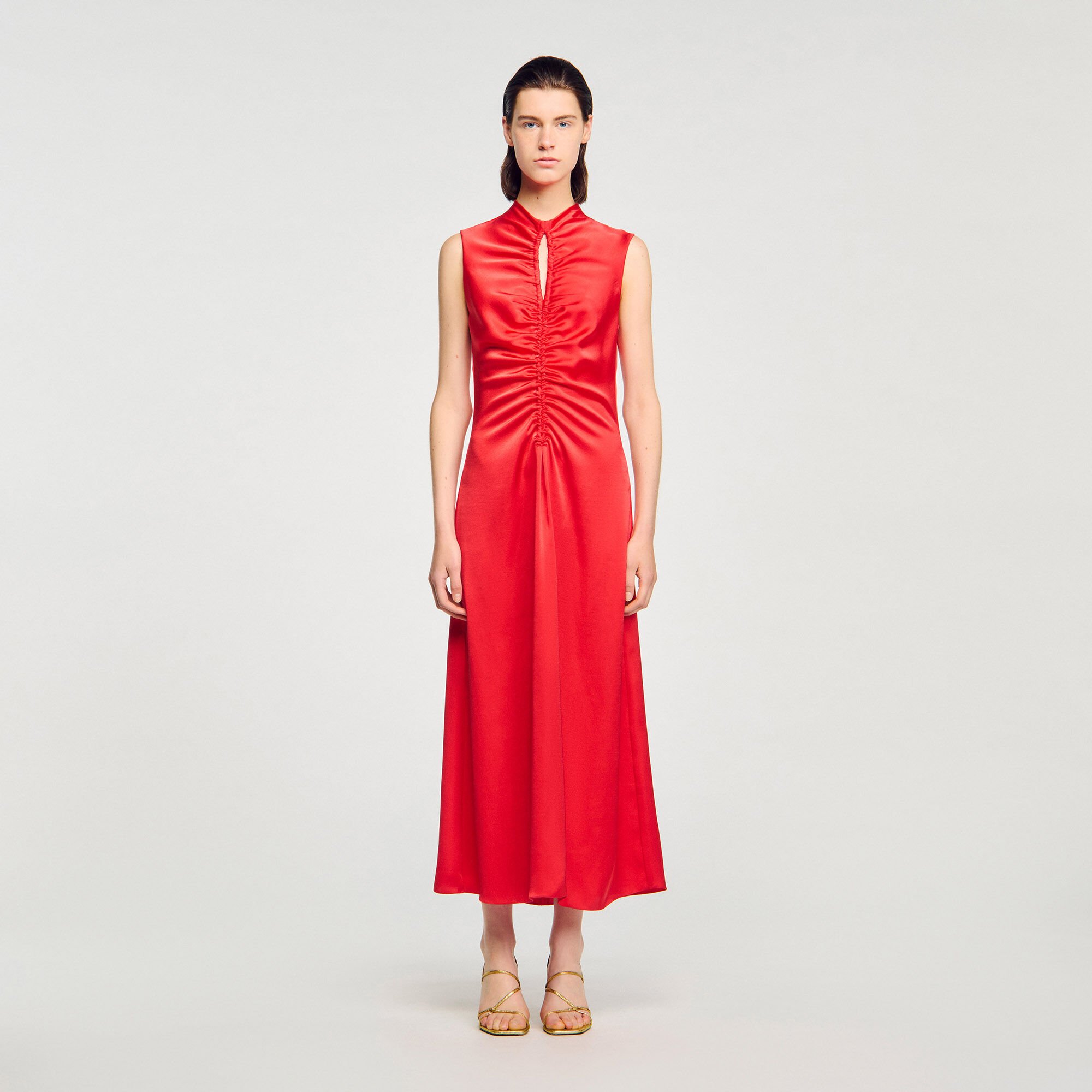 Robe longue en satin