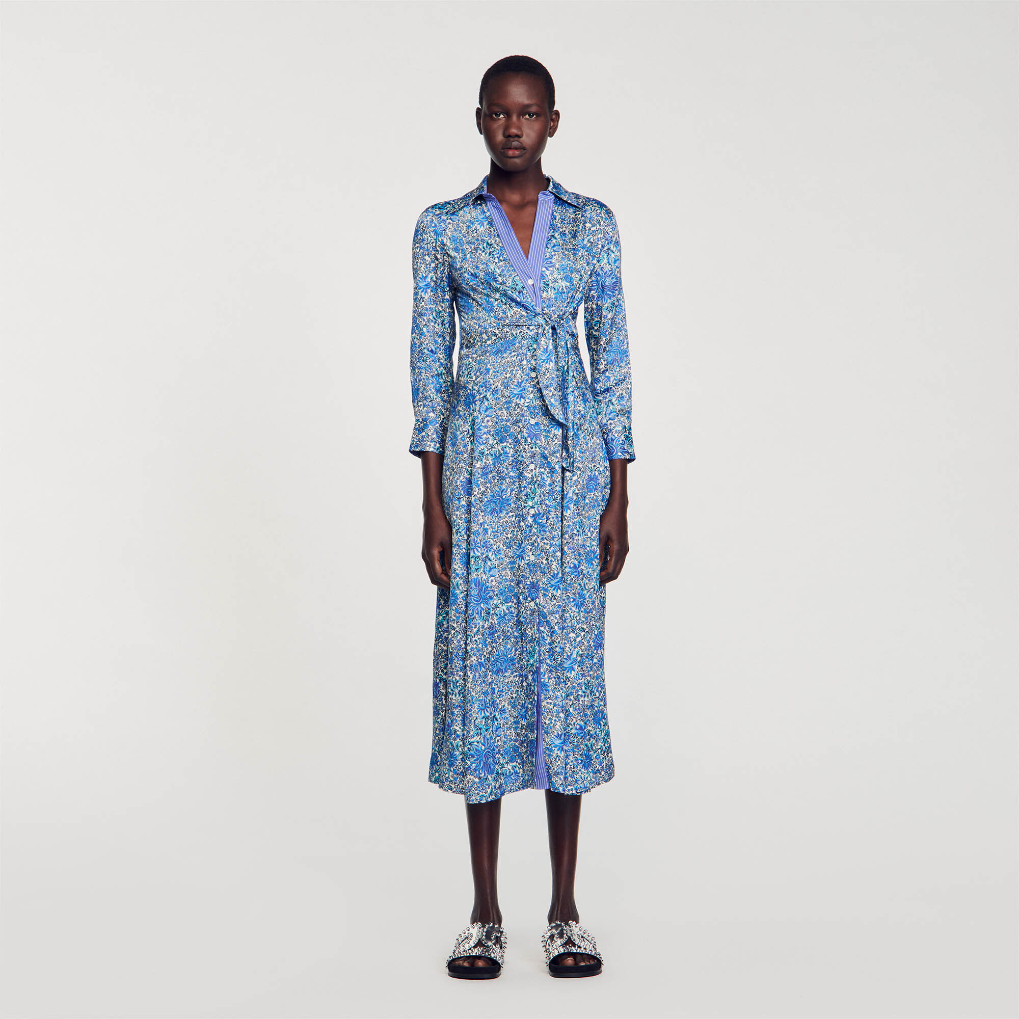 Robe chemise midi a imprime fleuri bleu pour femme Sandro Paris