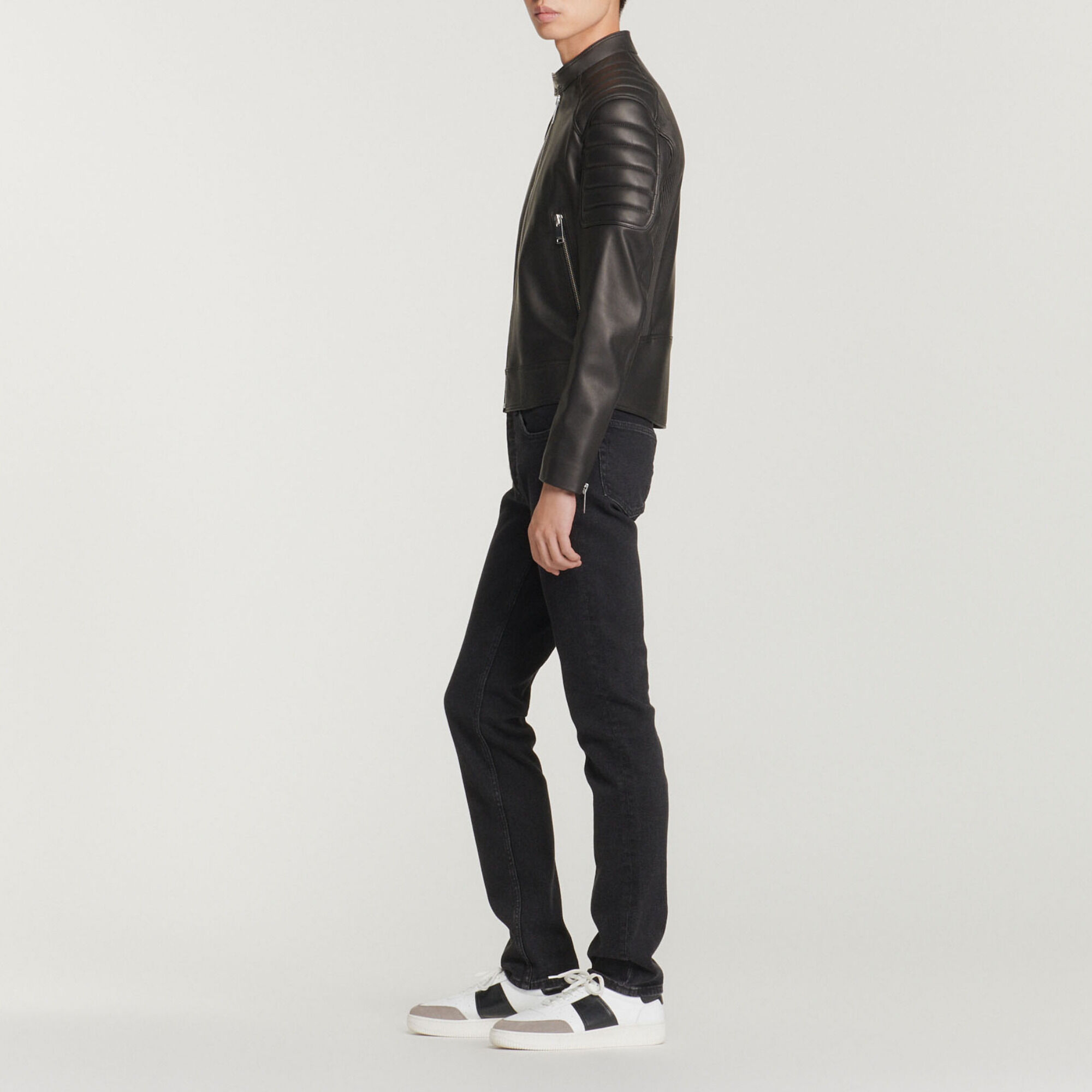 Blouson en cuir finitions matelassées
