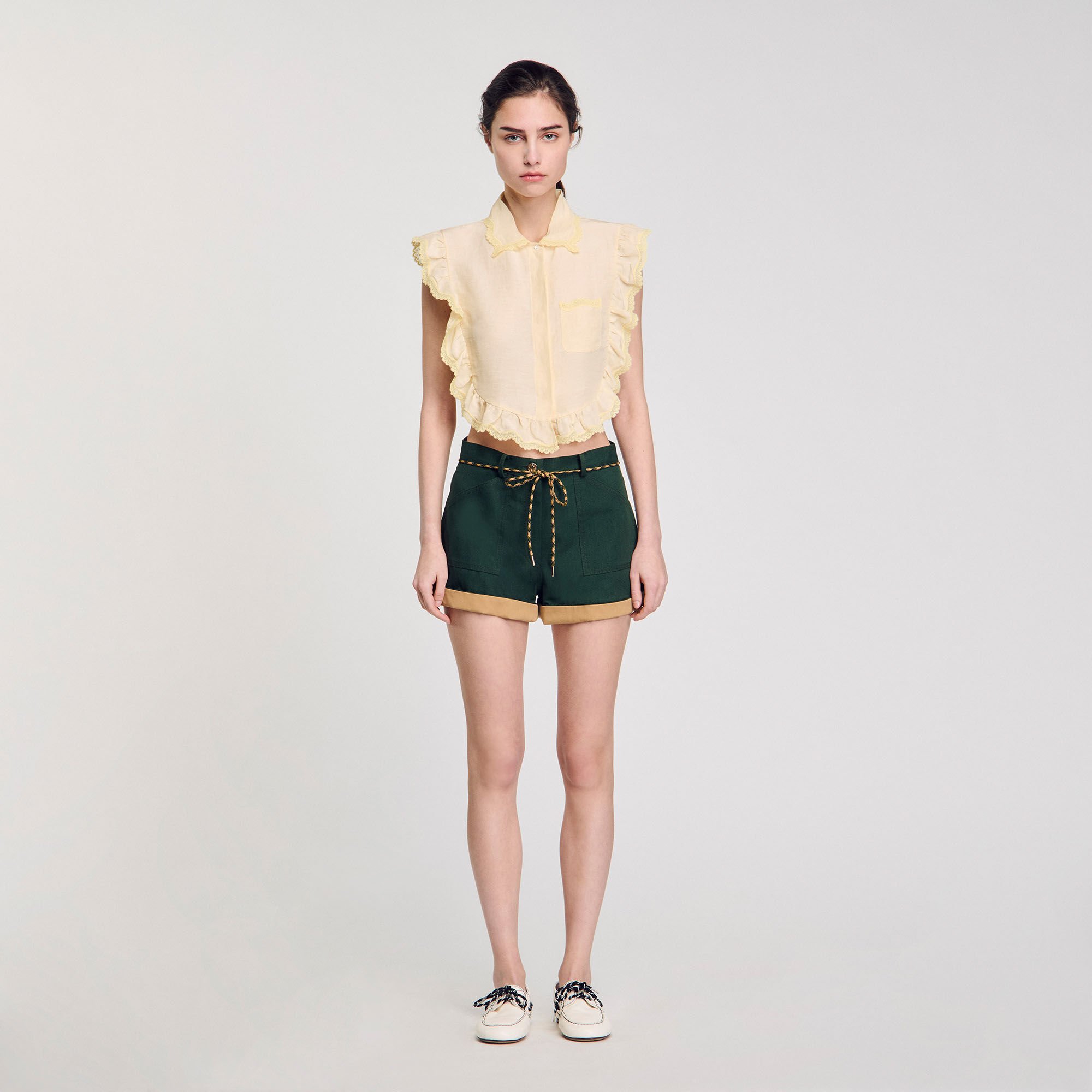 Top col chemise à détails dentelle 