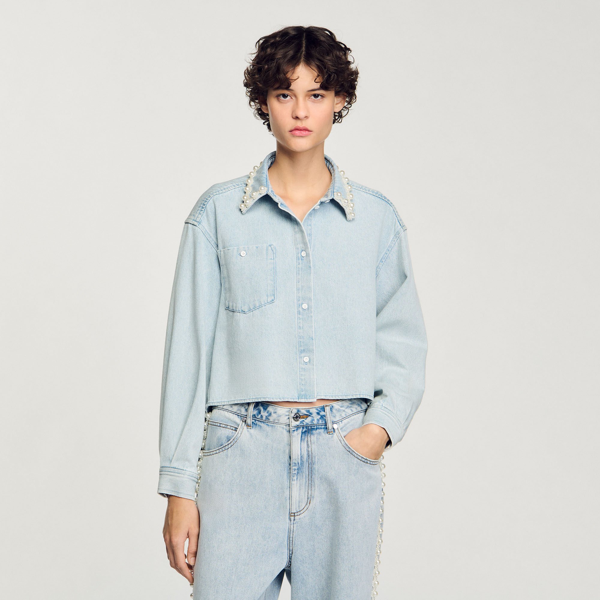 Chemise en jean à col perlé