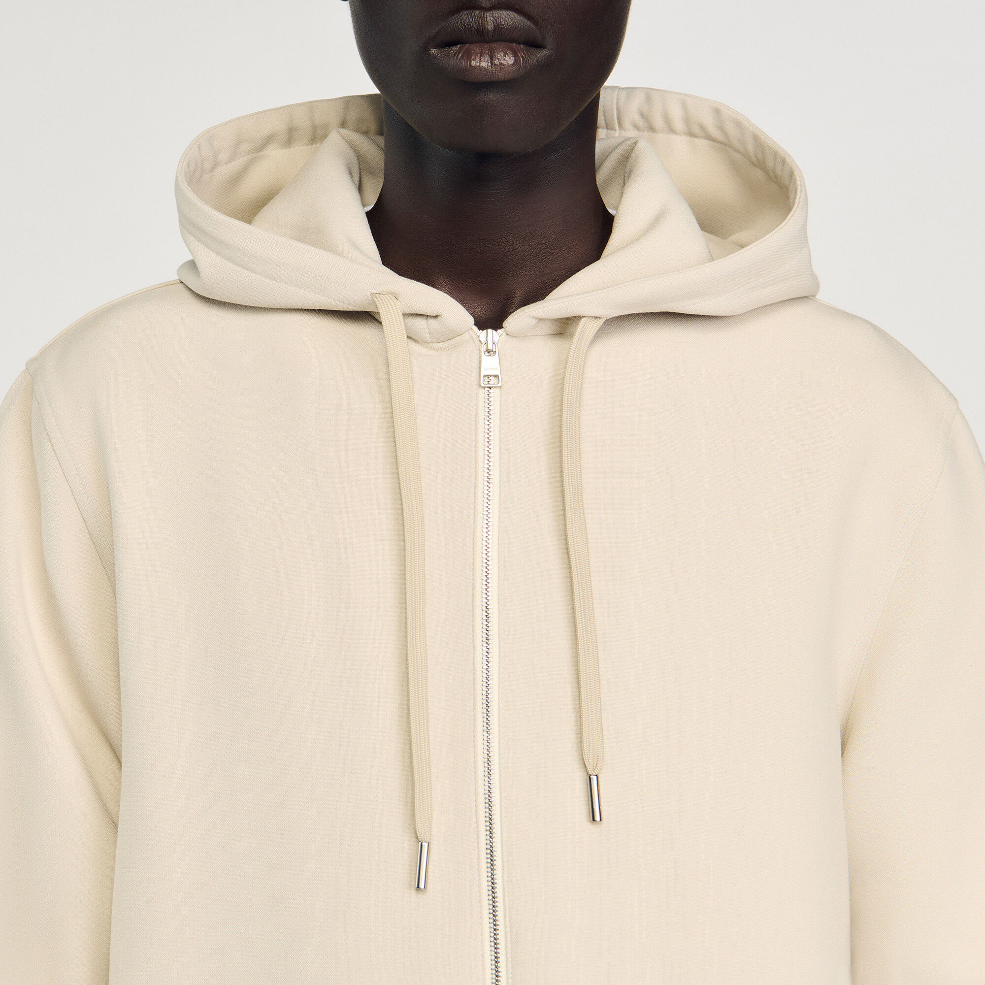 Chemise à capuche