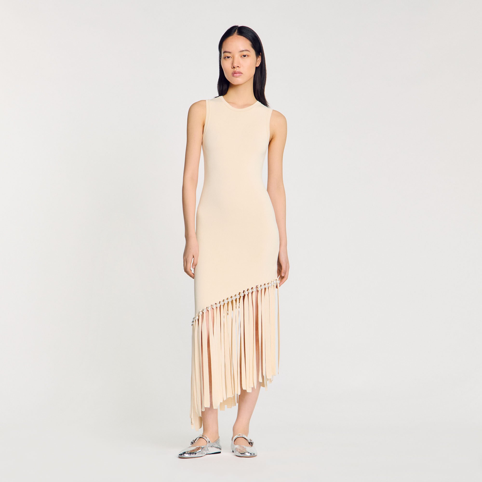 Robe midi en maille frangée et perlée