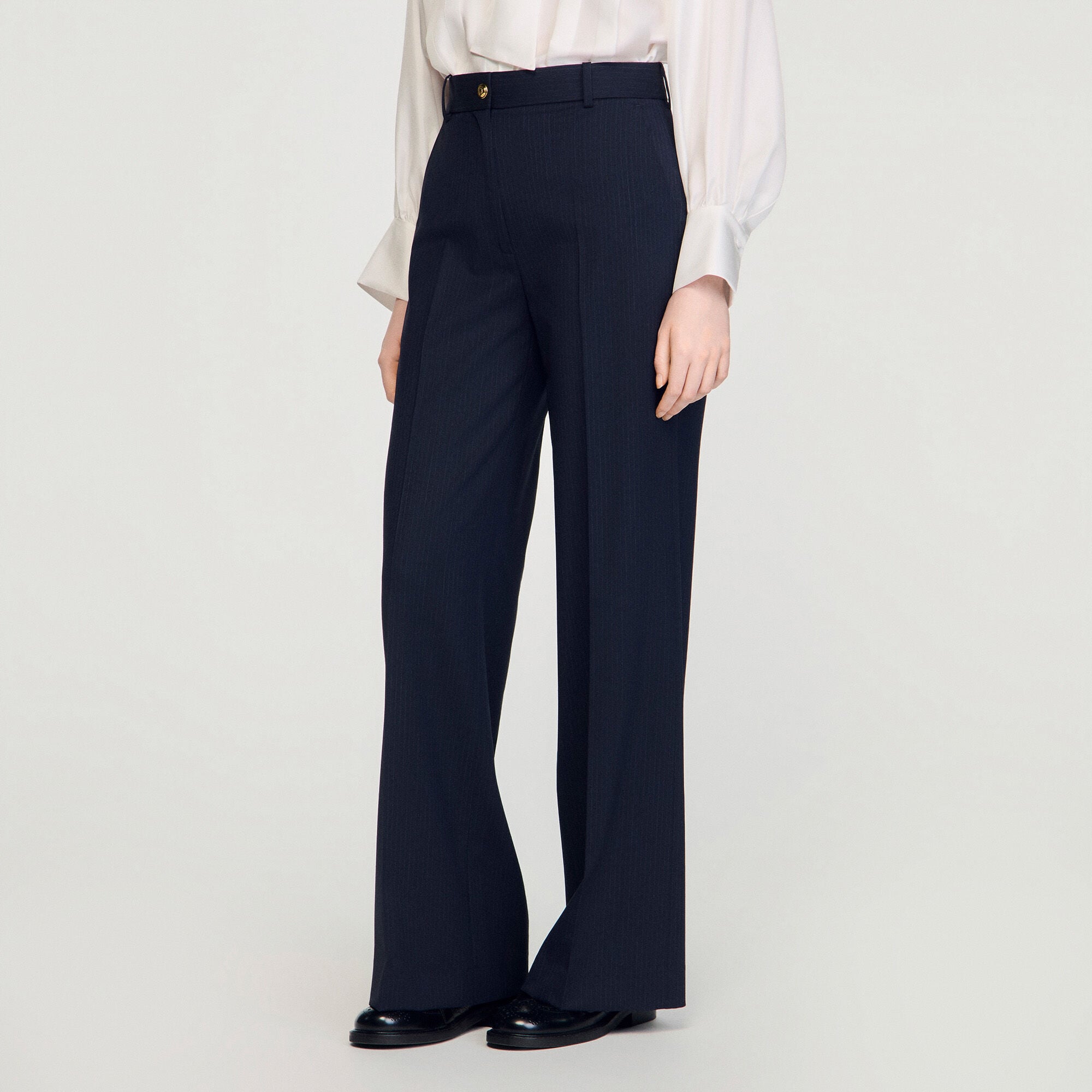 Pantalon &agrave; fines rayures