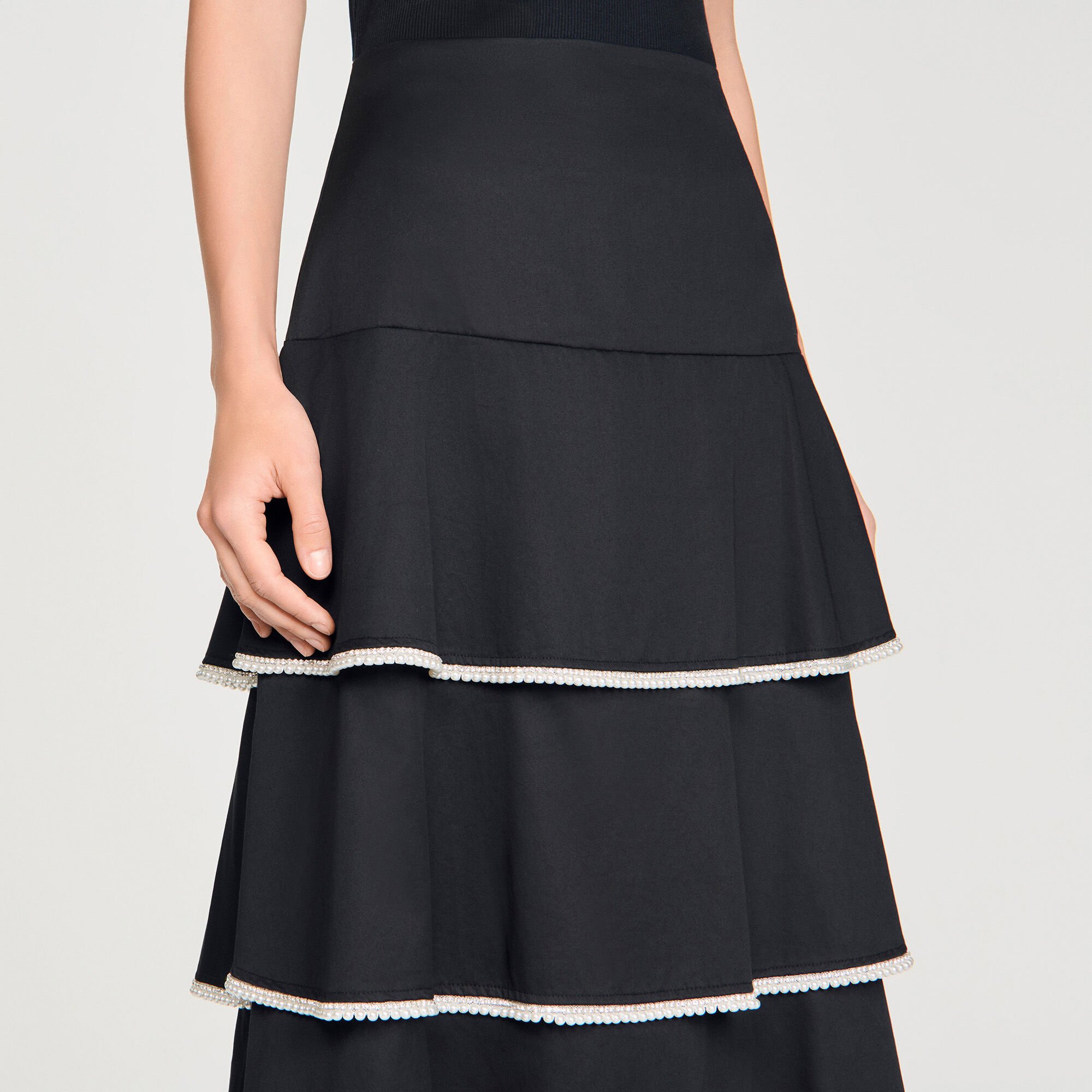 Jupe longue strass&eacute;e &agrave; volants 