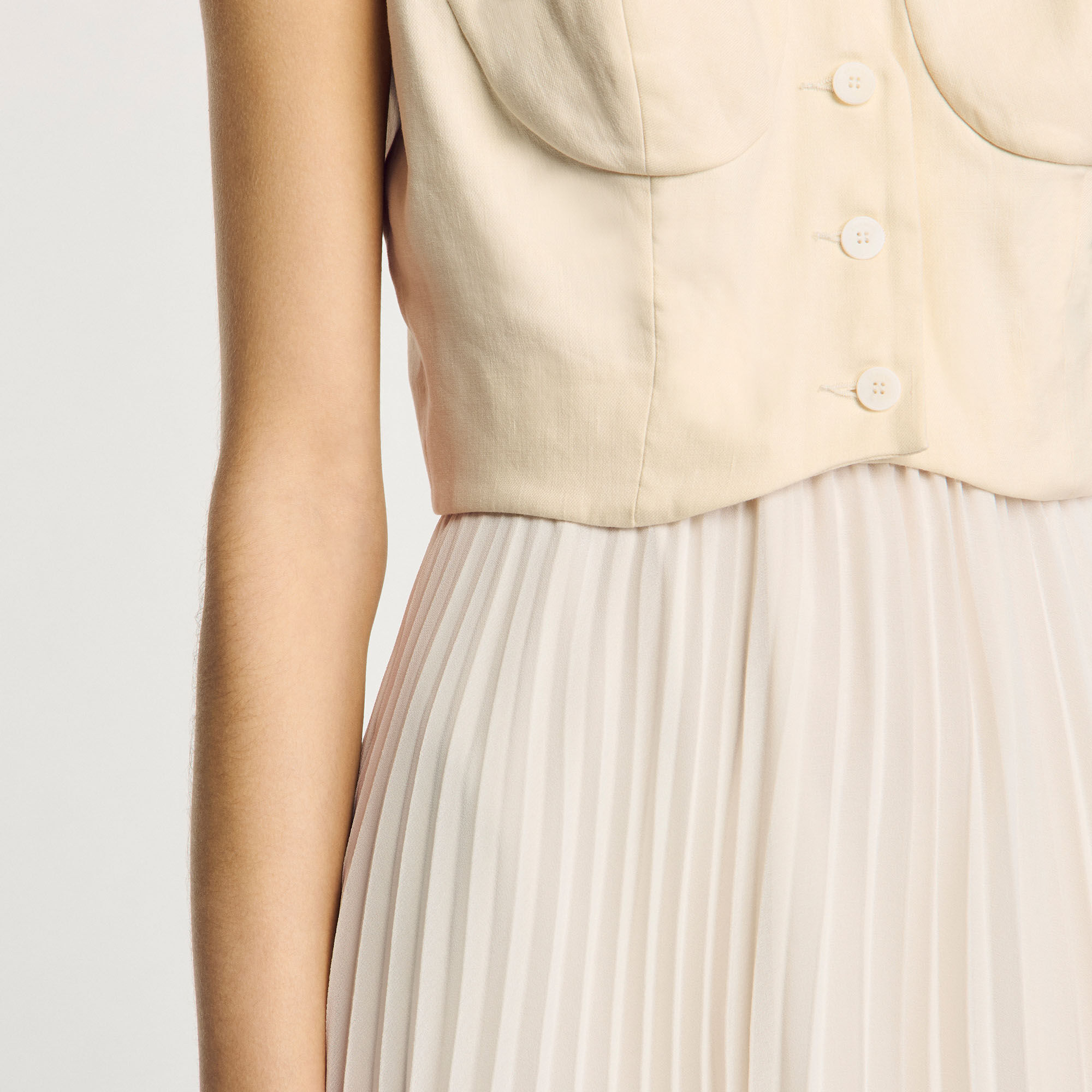 Robe longue plissée