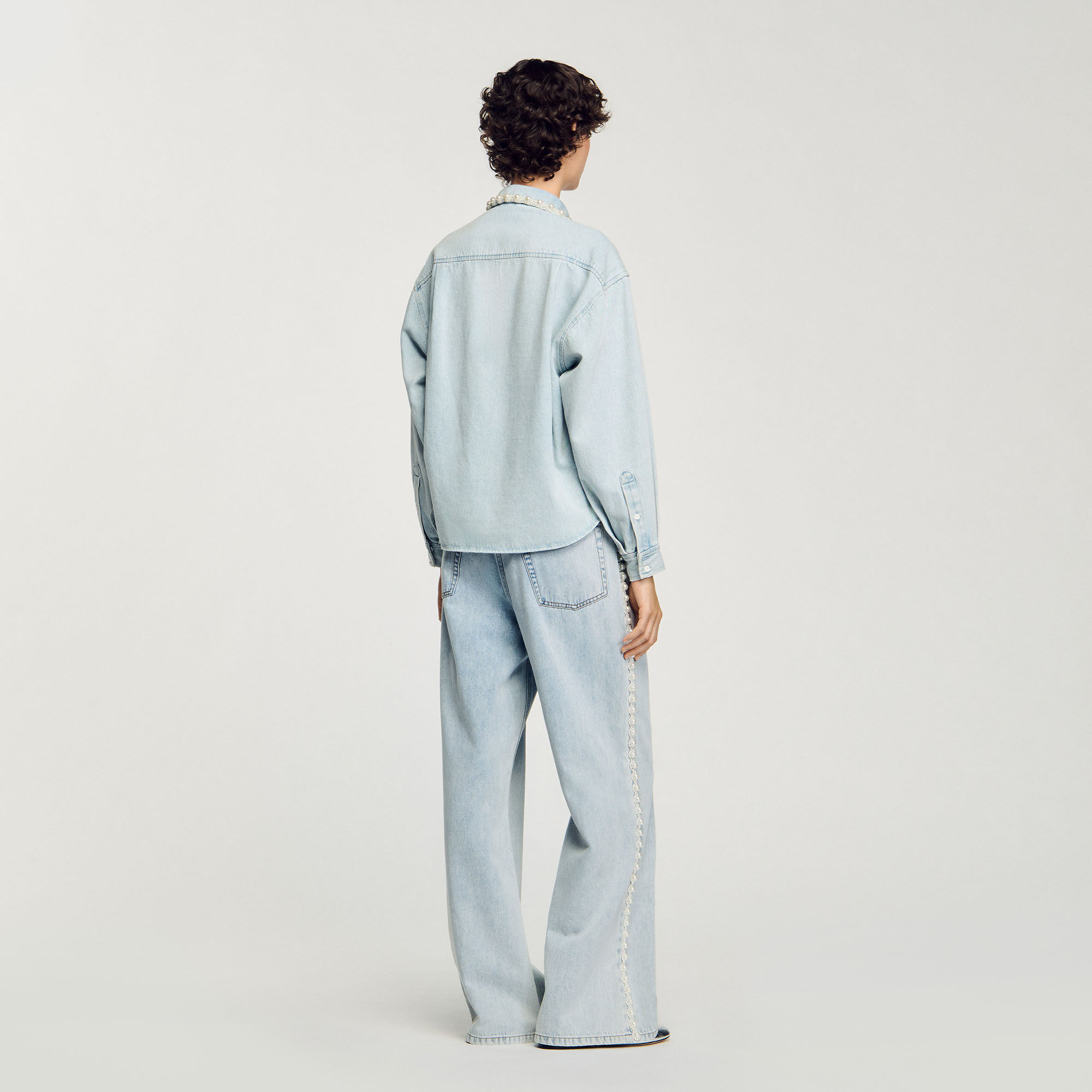Chemise en jean à col perlé