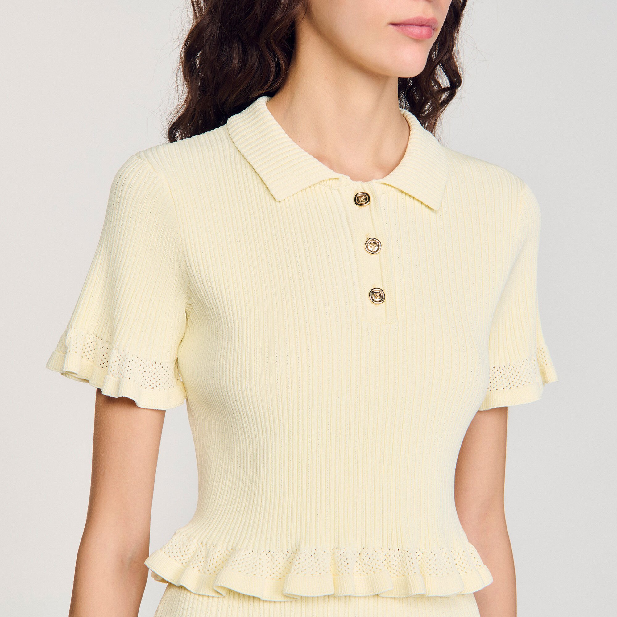 Pull à volants