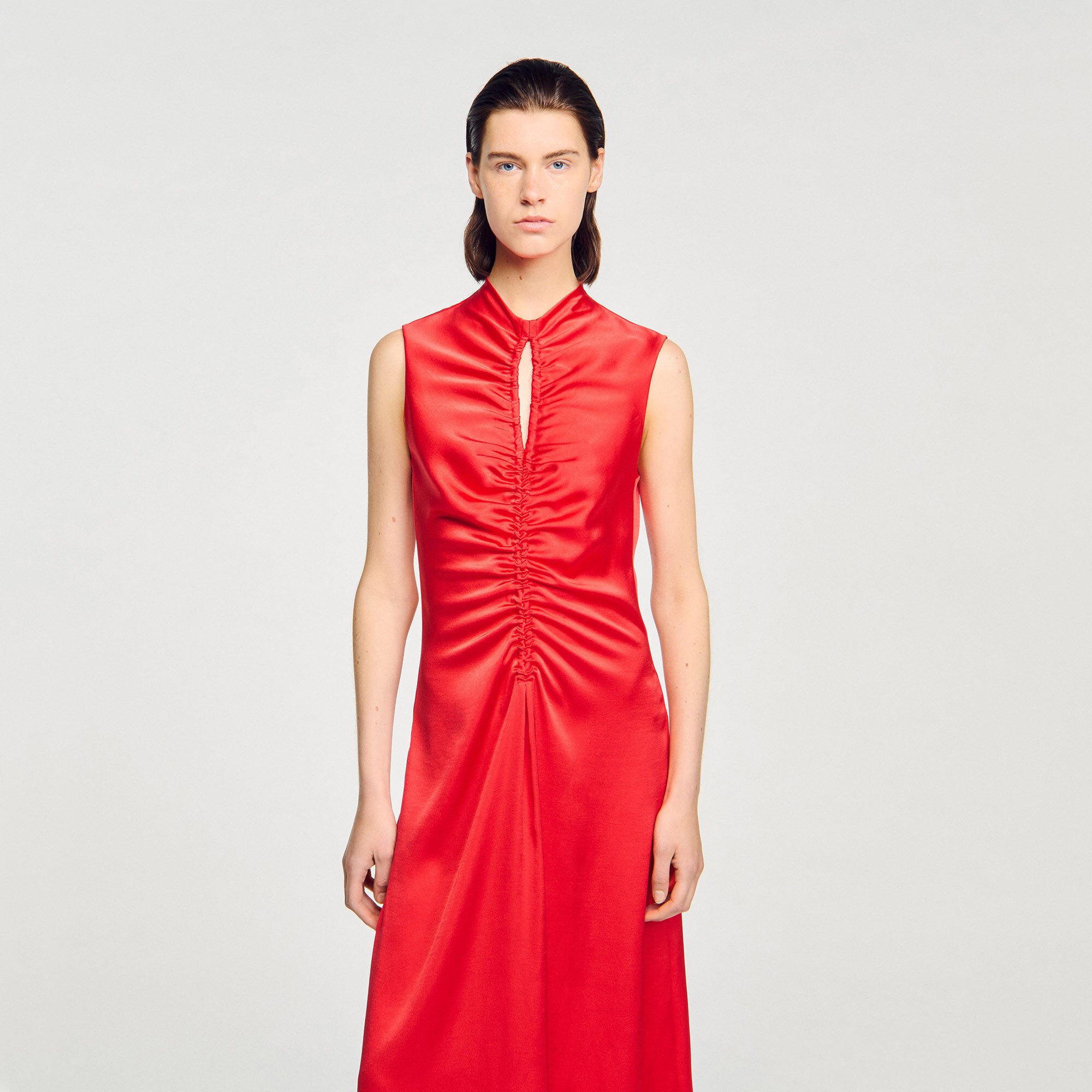 Robe longue en satin