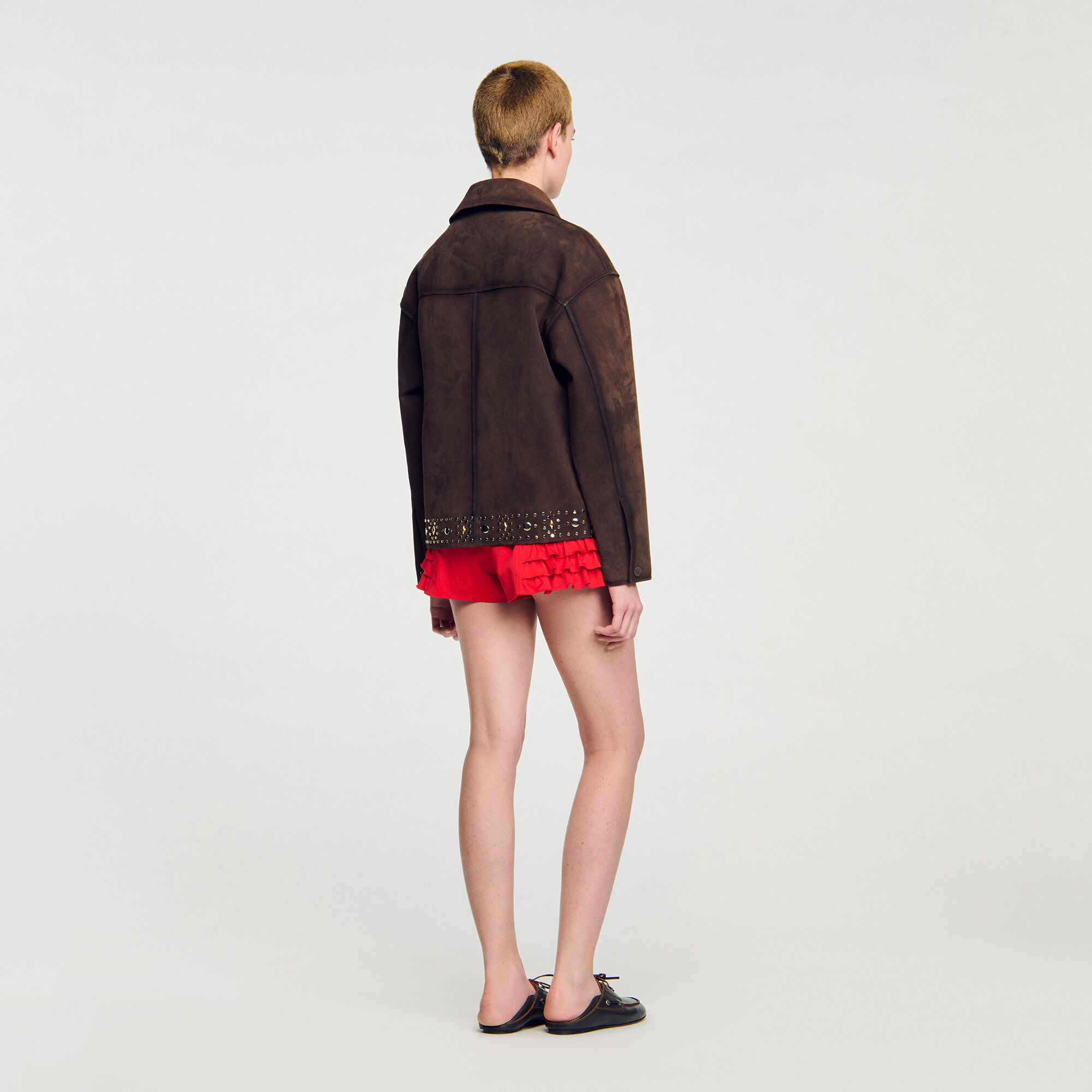 Veste en cuir suède ornée de studs