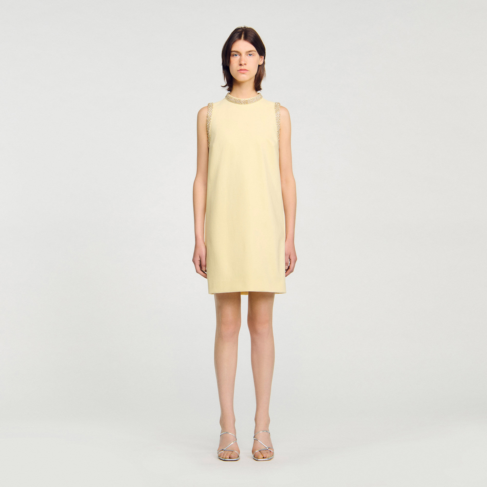 Robe courte strassée