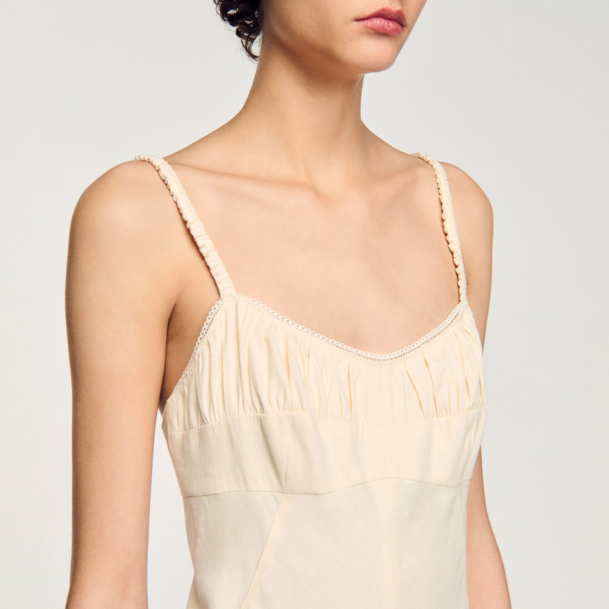 Robe longue à bretelles