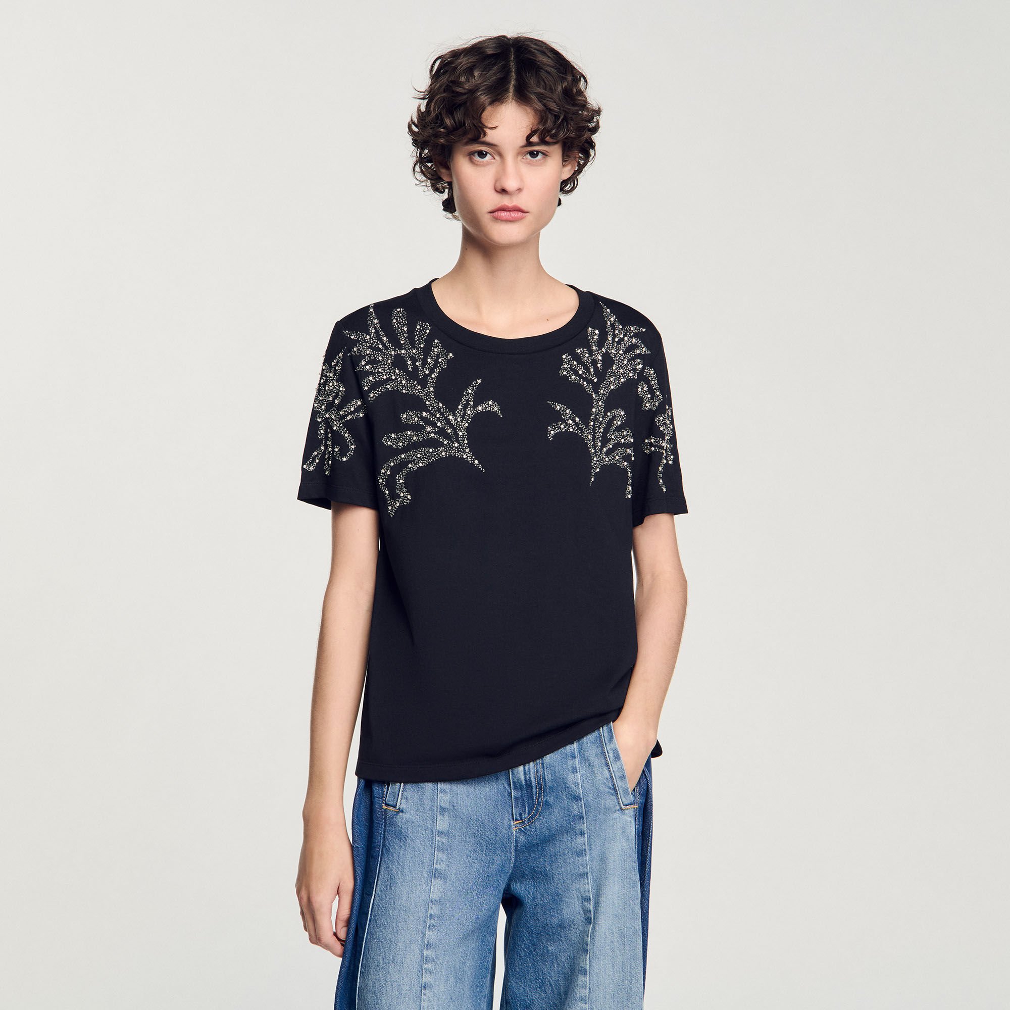 T-shirt à détails brodés
