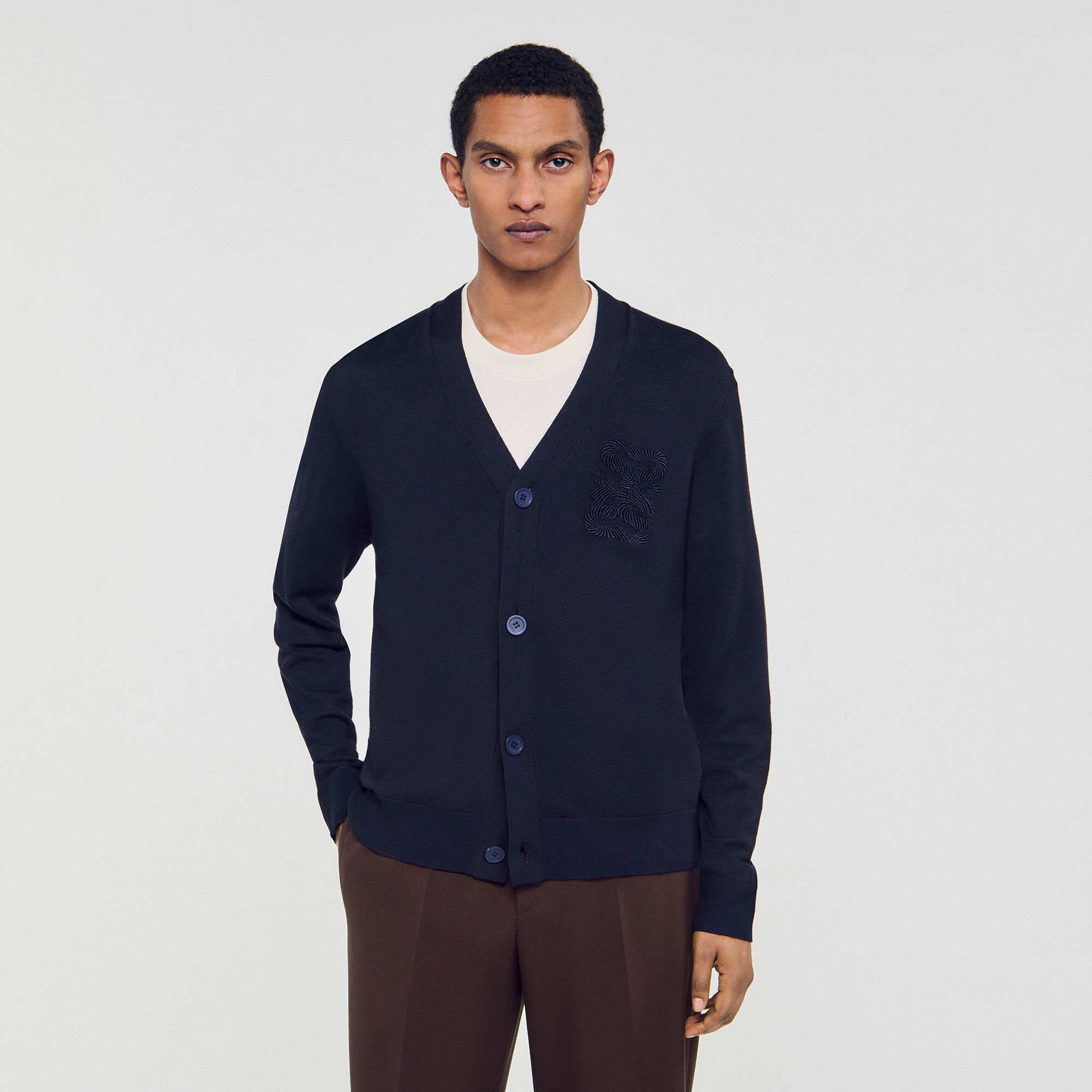 Cardigan à broderie corde