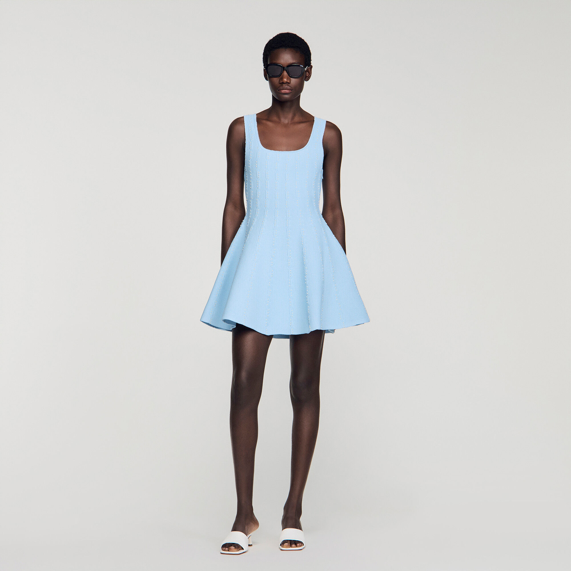 Robe courte en maille perl&eacute;e