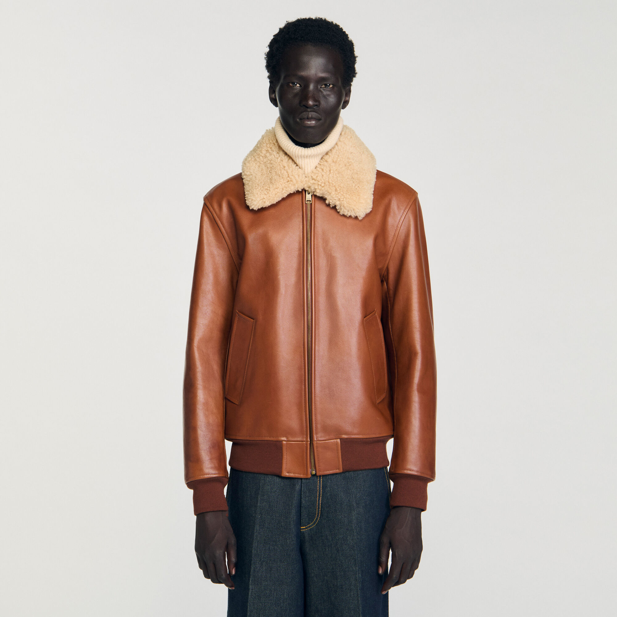 Blouson en cuir à col fourré