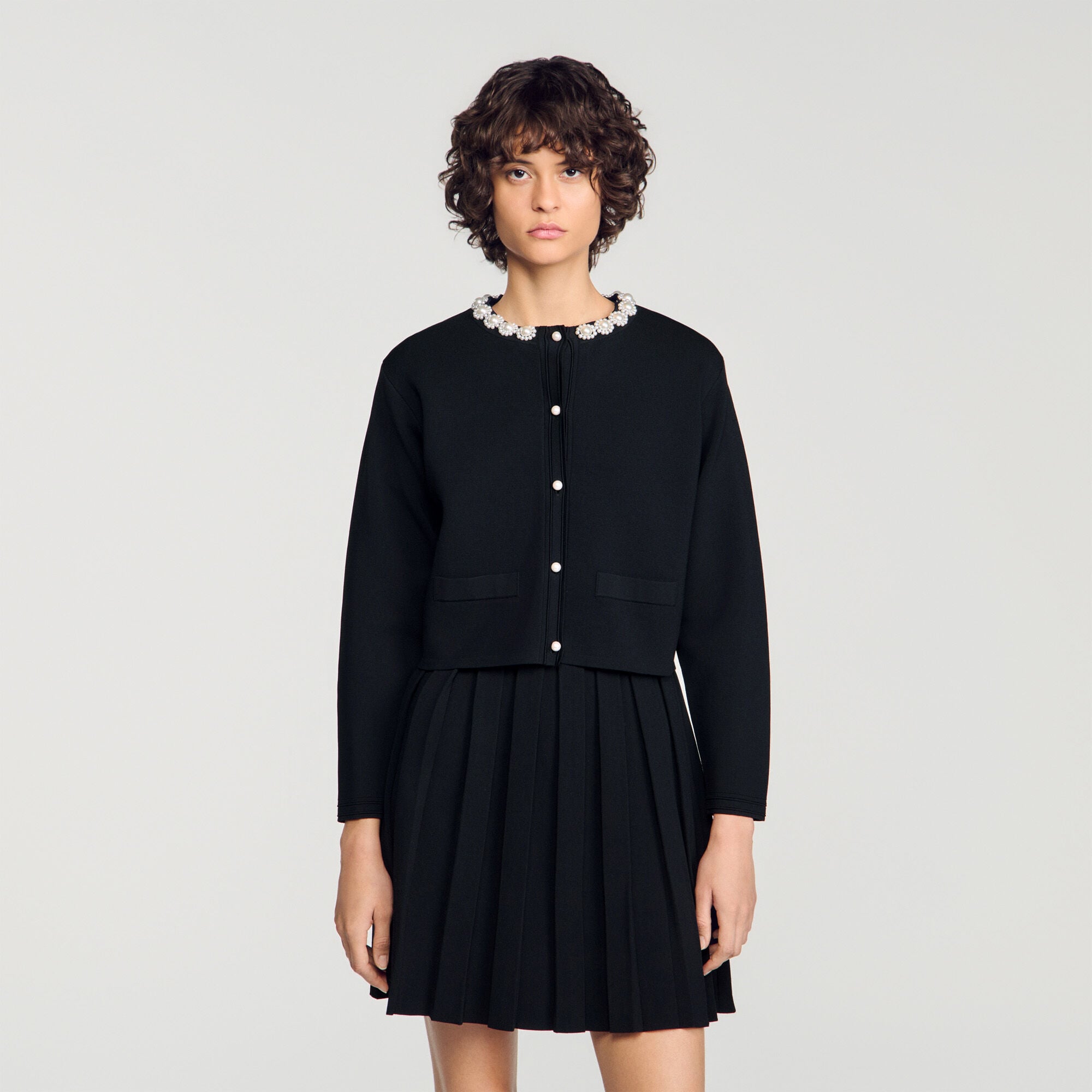 Cardigan avec col &agrave; fleurs perl&eacute;es - Femme | Sandro Paris