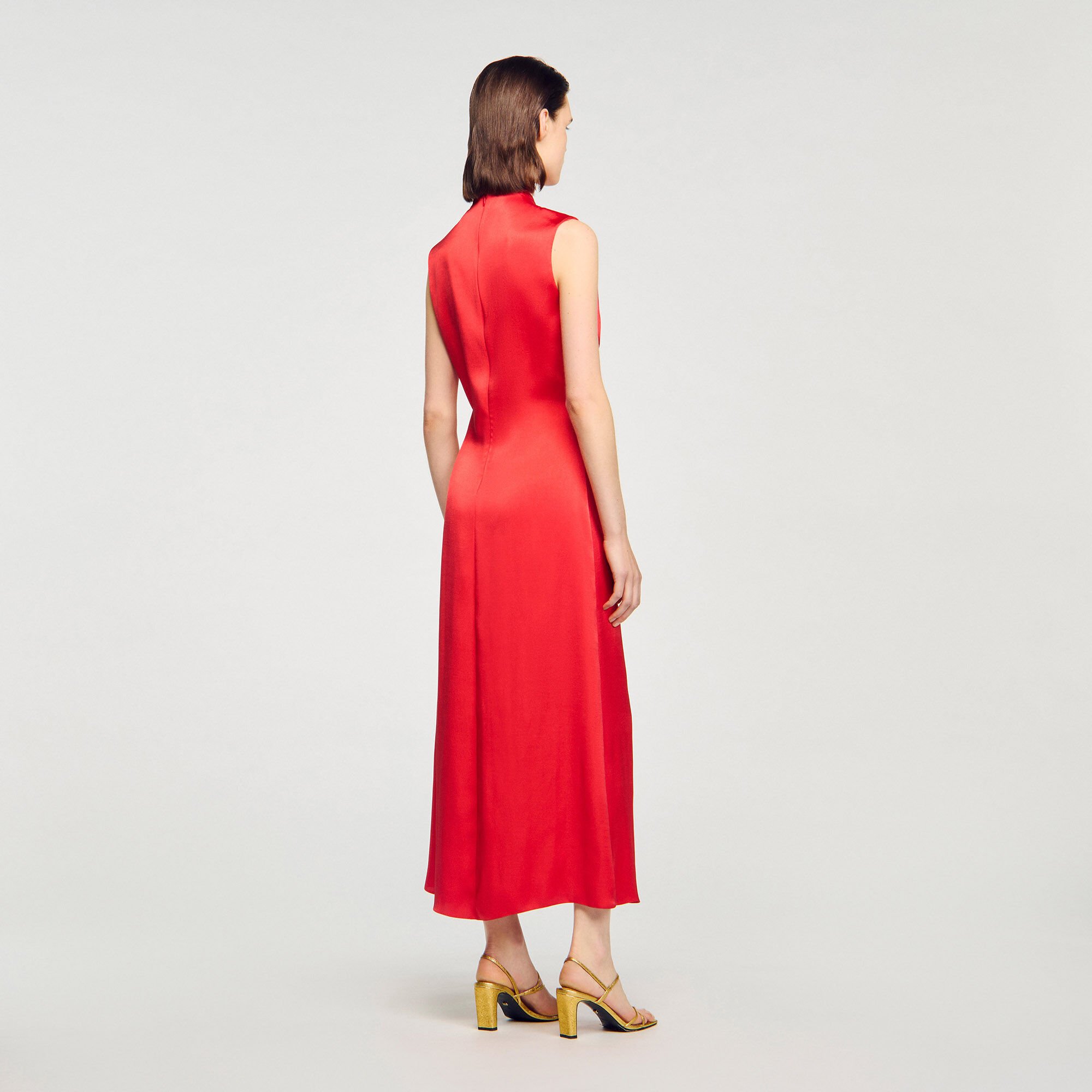 Robe longue en satin