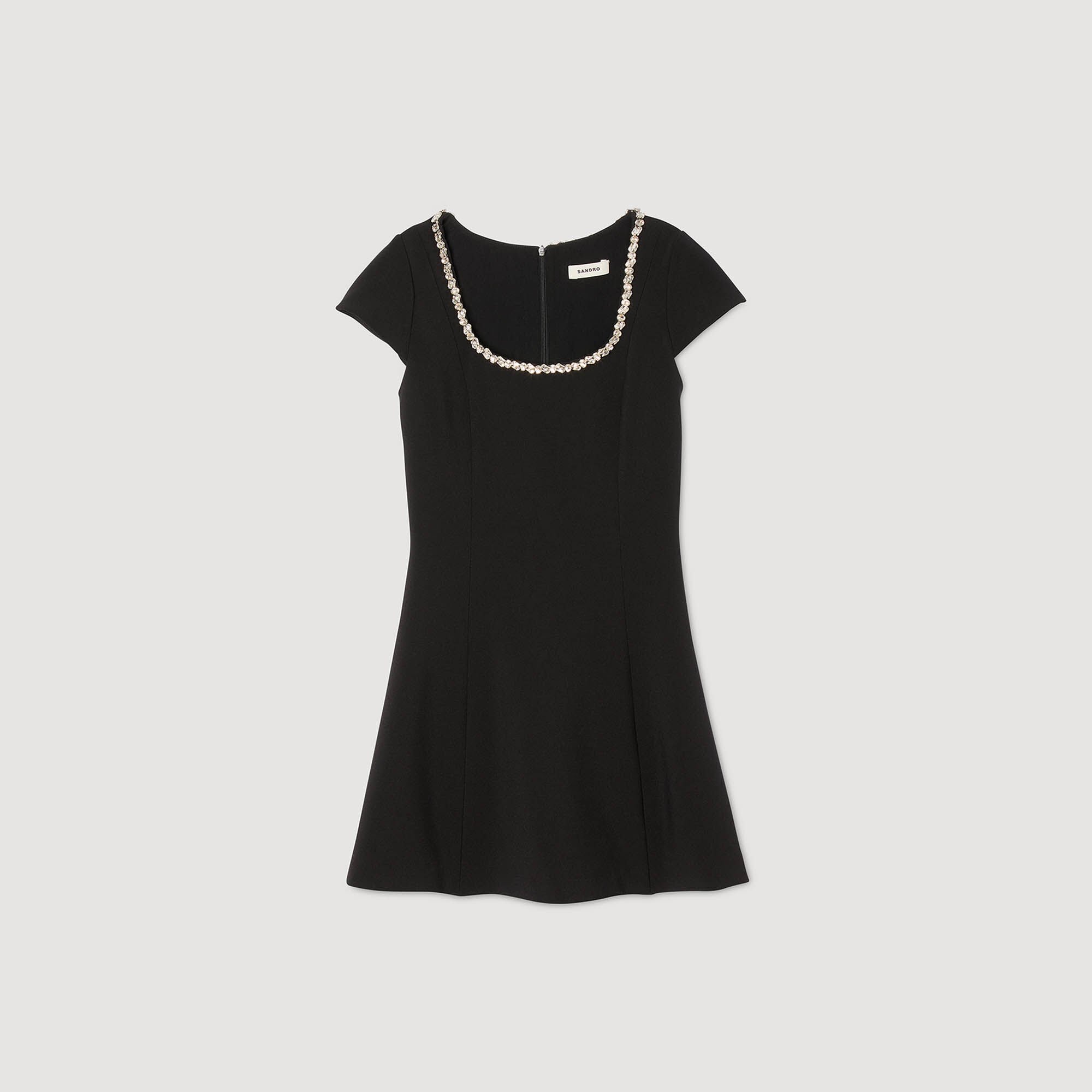Robe courte à col strassé