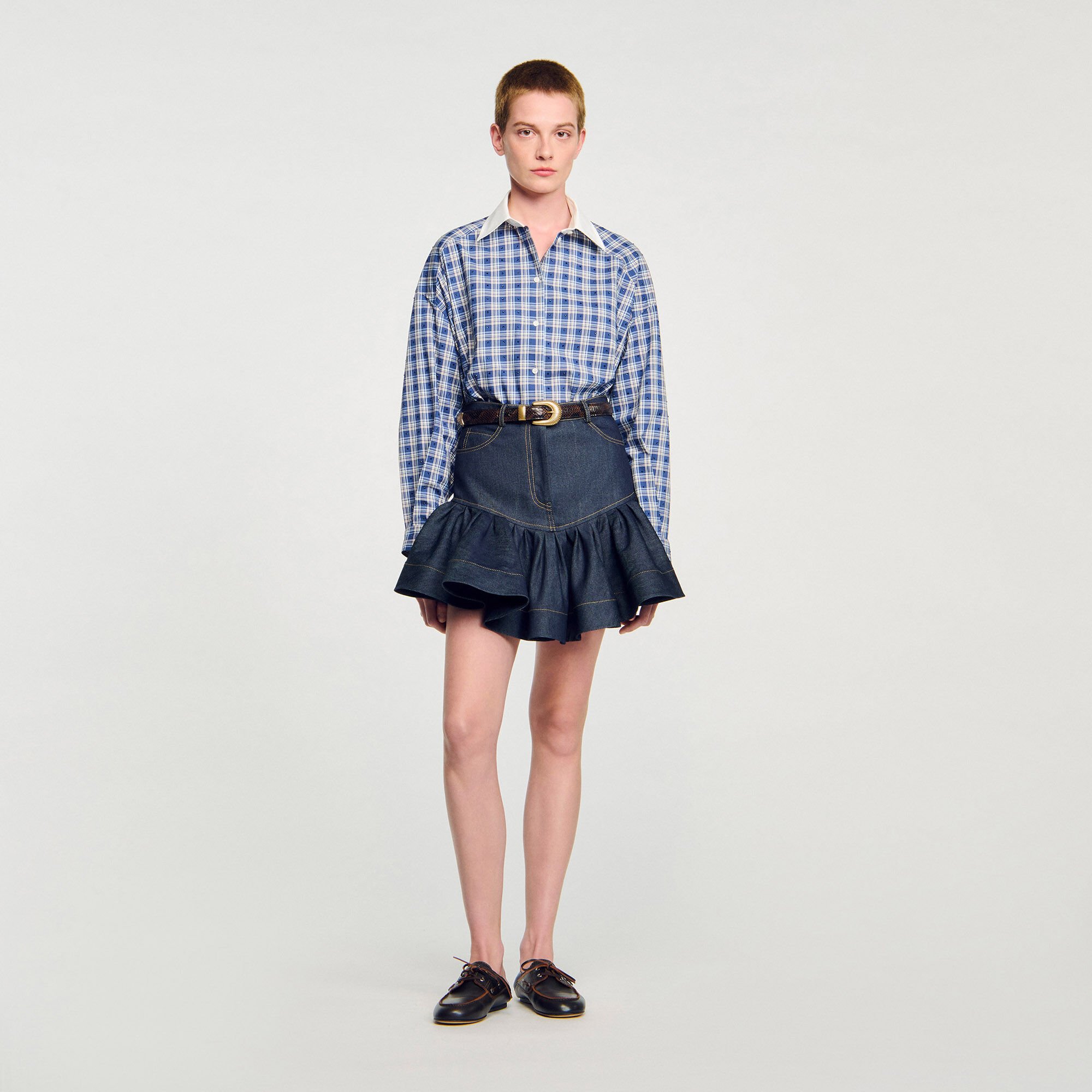 Jupe courte en denim à volants