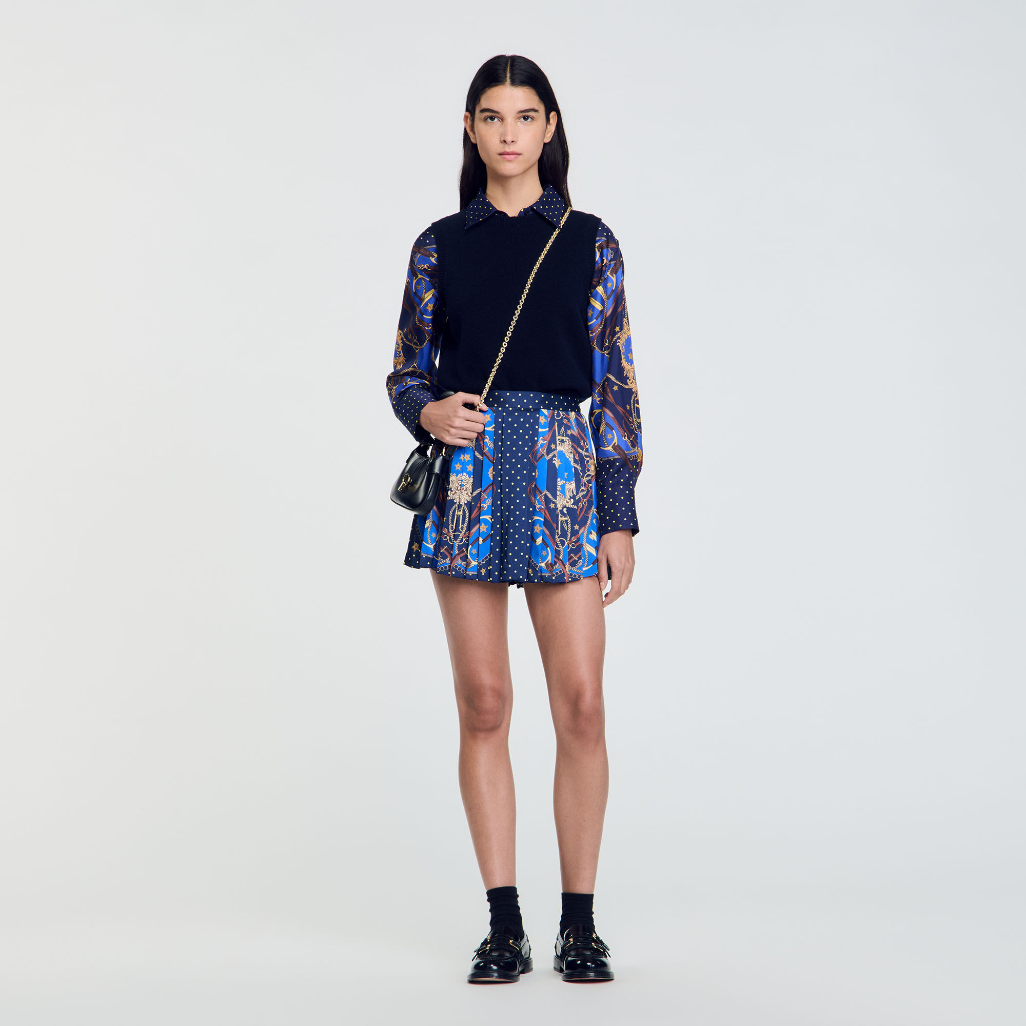 Jupe short en soie imprimee