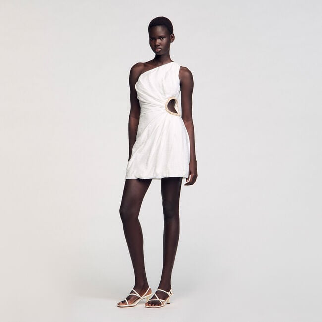 Robe courte asymétrique