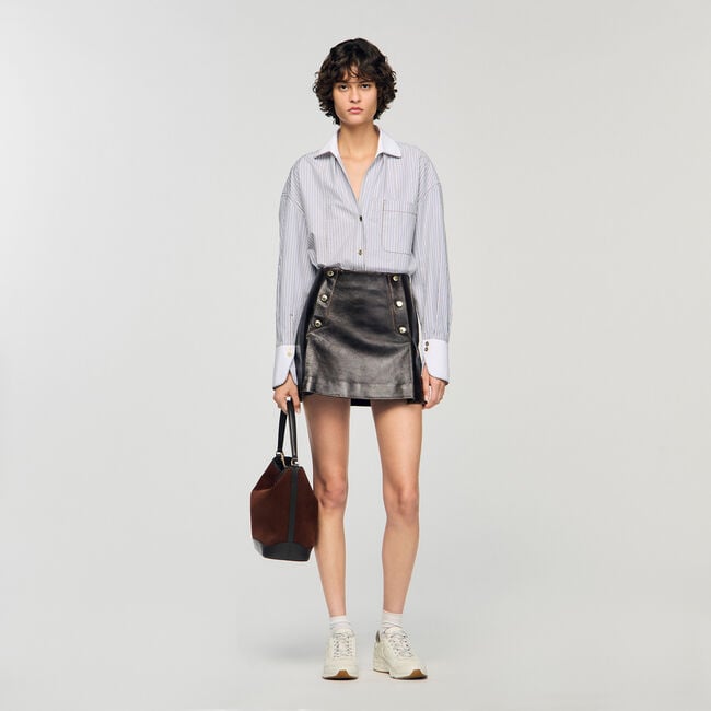 Jupe courte en cuir vieilli