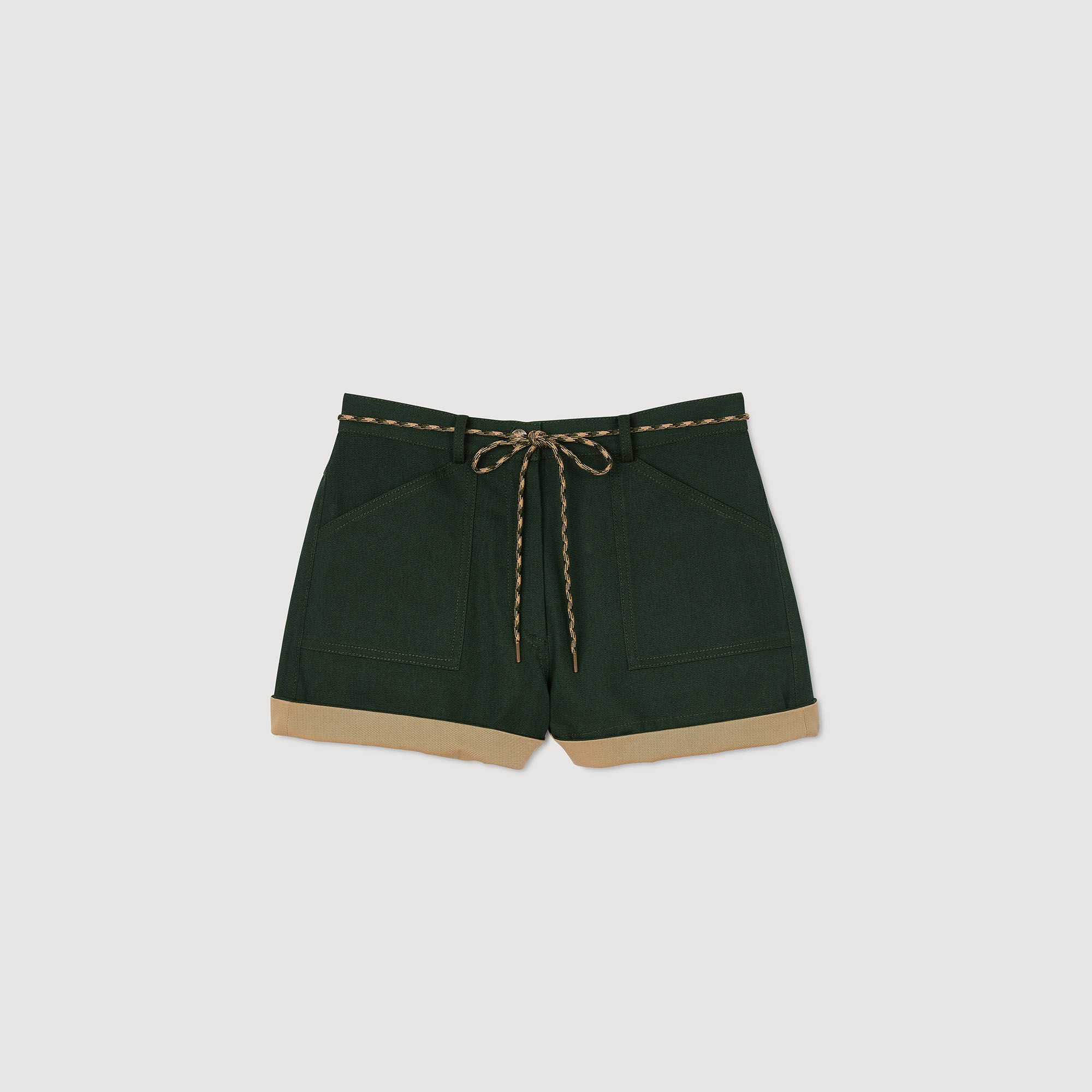 Short bicolore à ceinture cordon