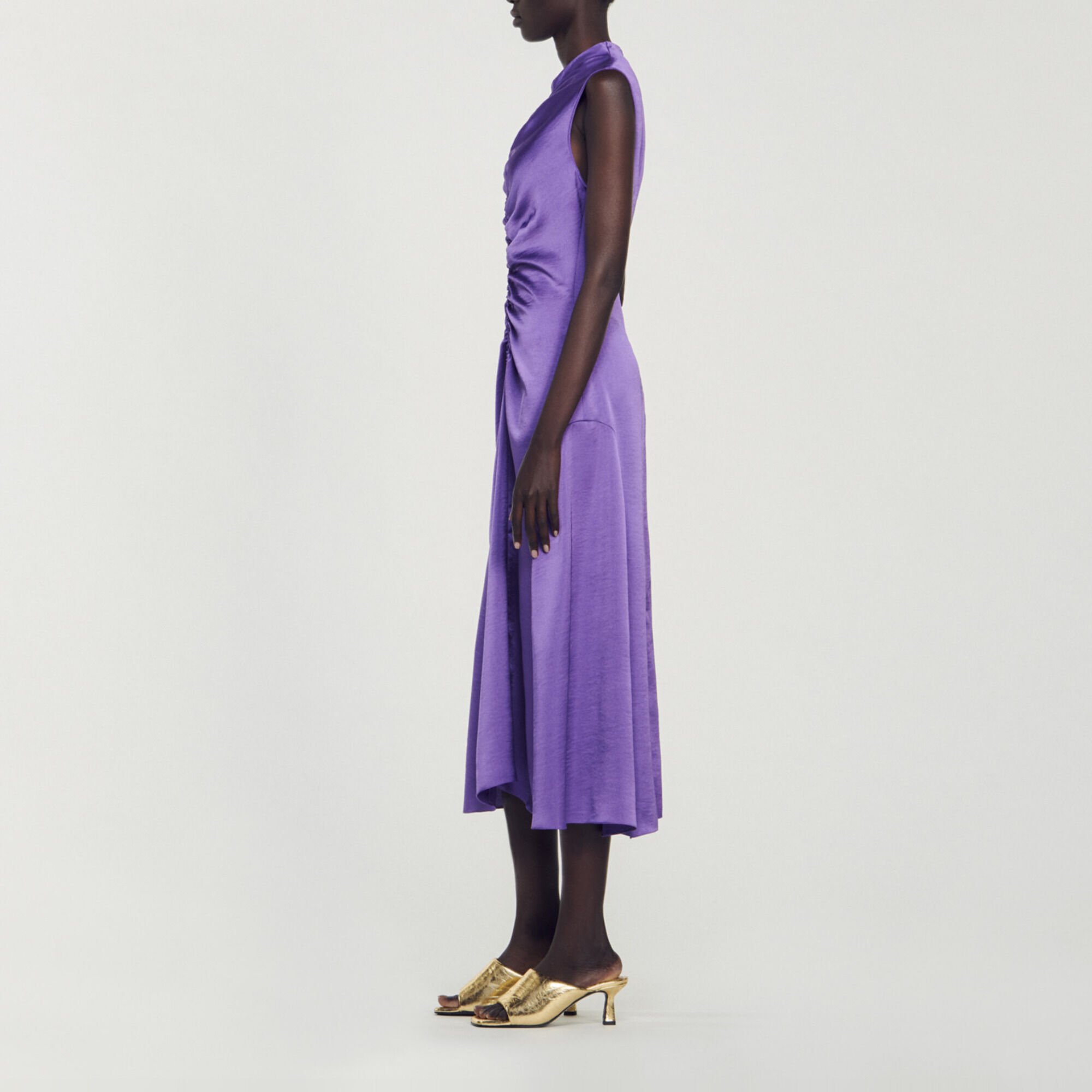 Robe mi-longue satinée