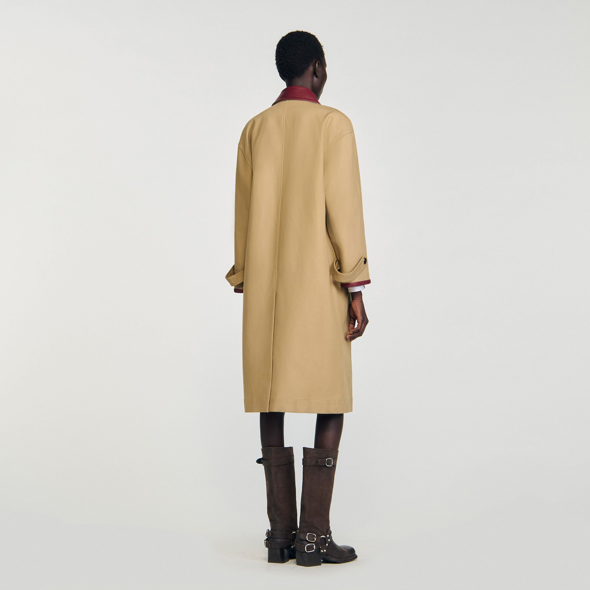Trench long à col en cuir