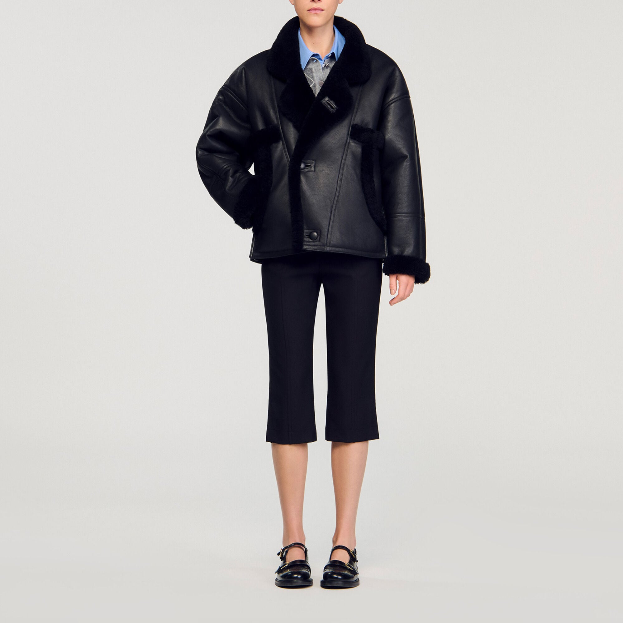 Manteau court en peau lain&eacute;e - Femme | Sandro Paris