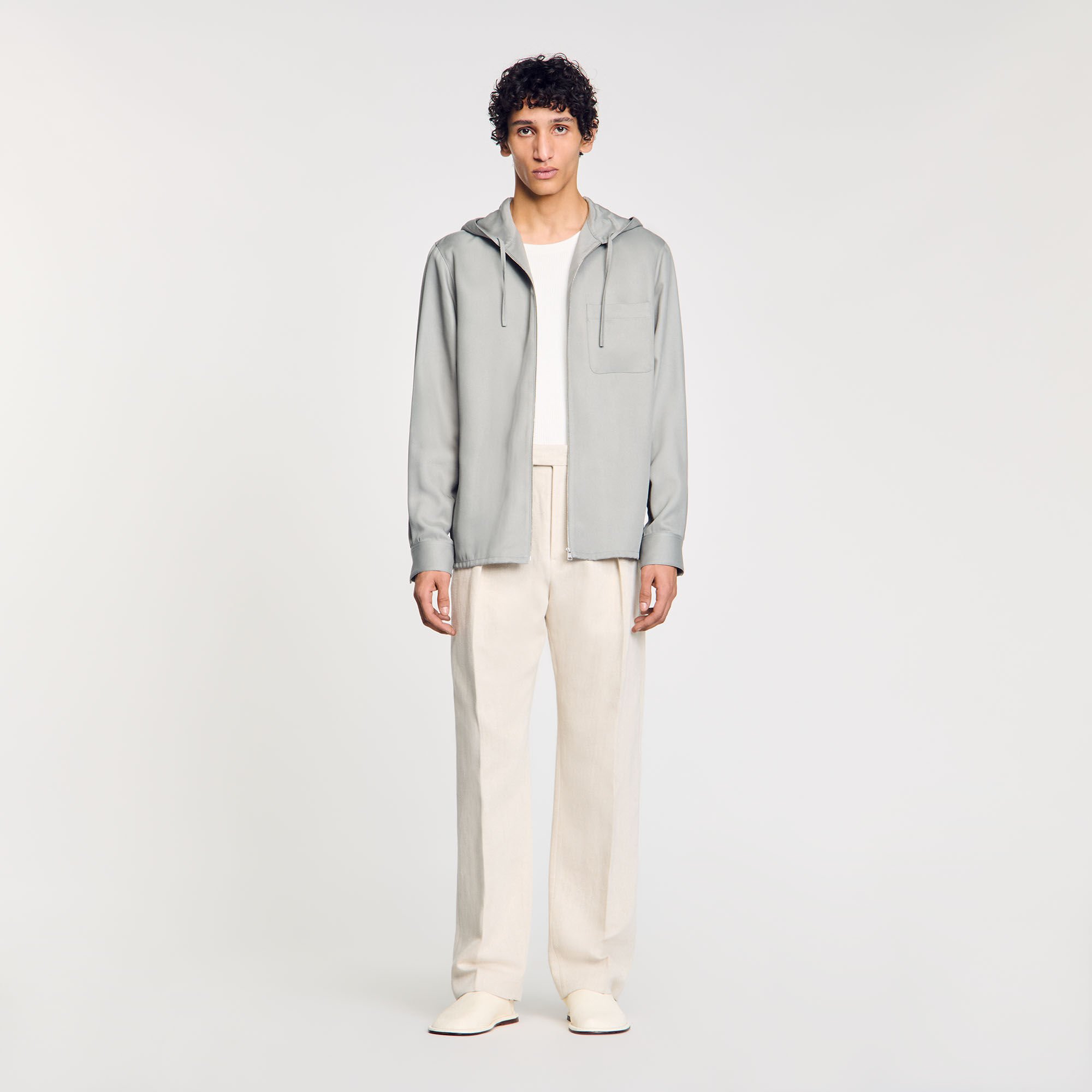 Chemise à capuche