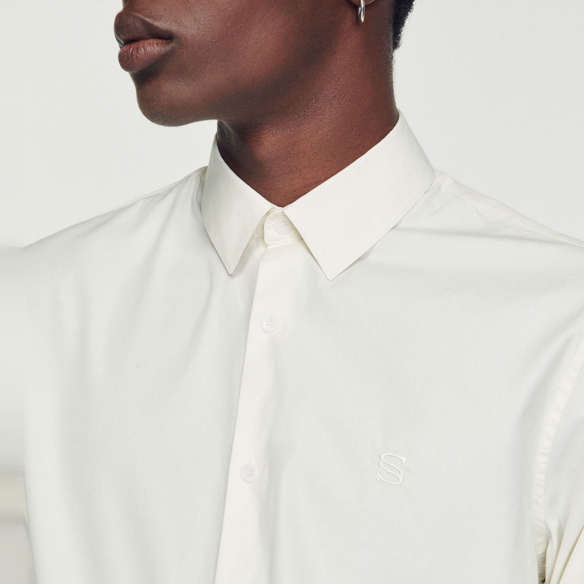 Chemise en coton avec broderie signature