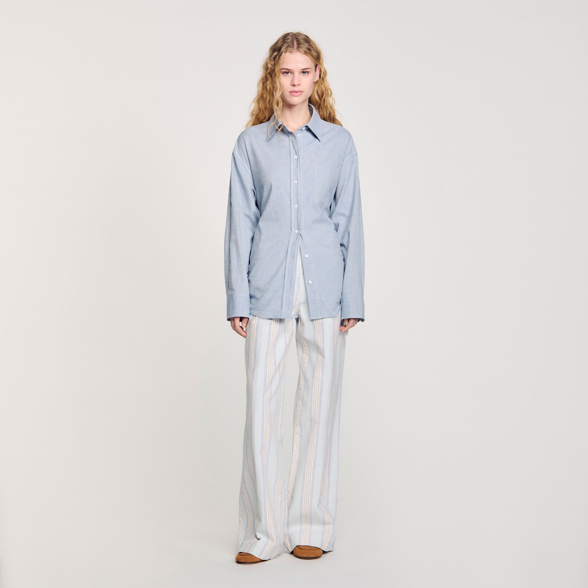 Chemise longue à dos noué
