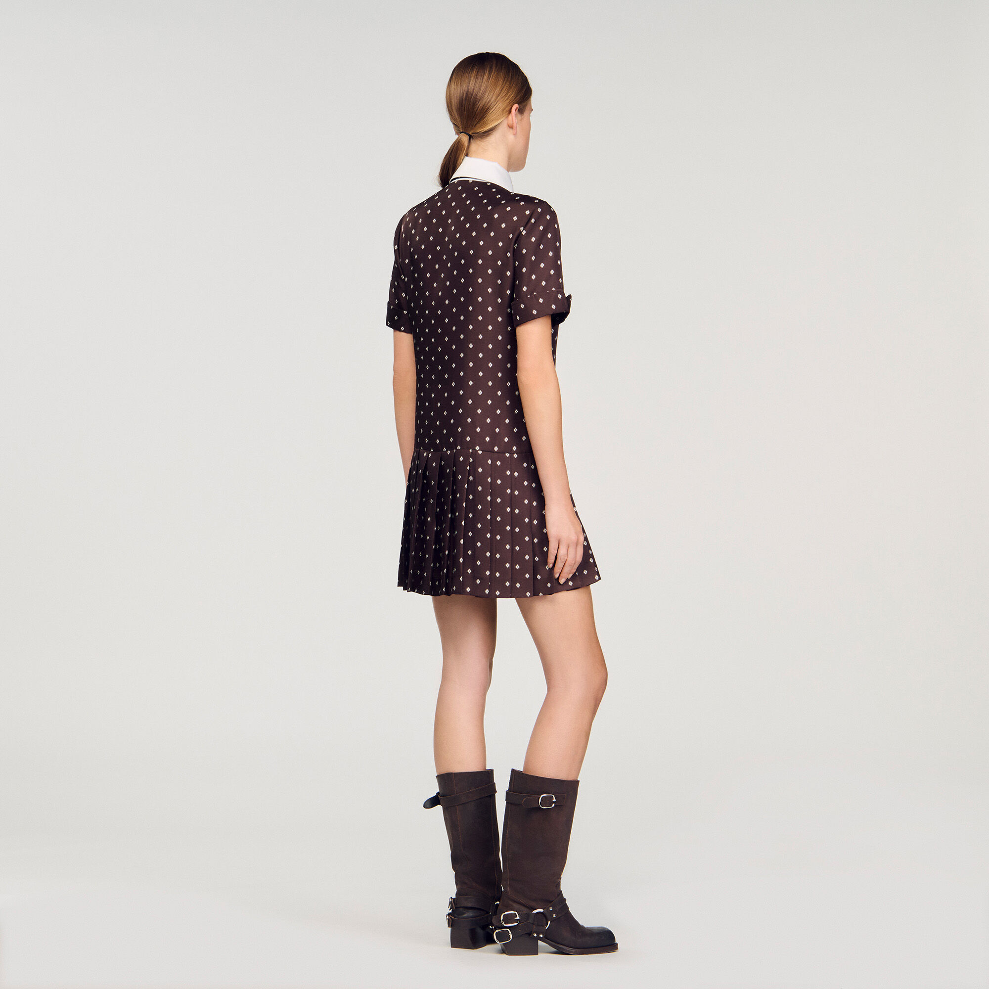 Robe courte satinée imprimée 