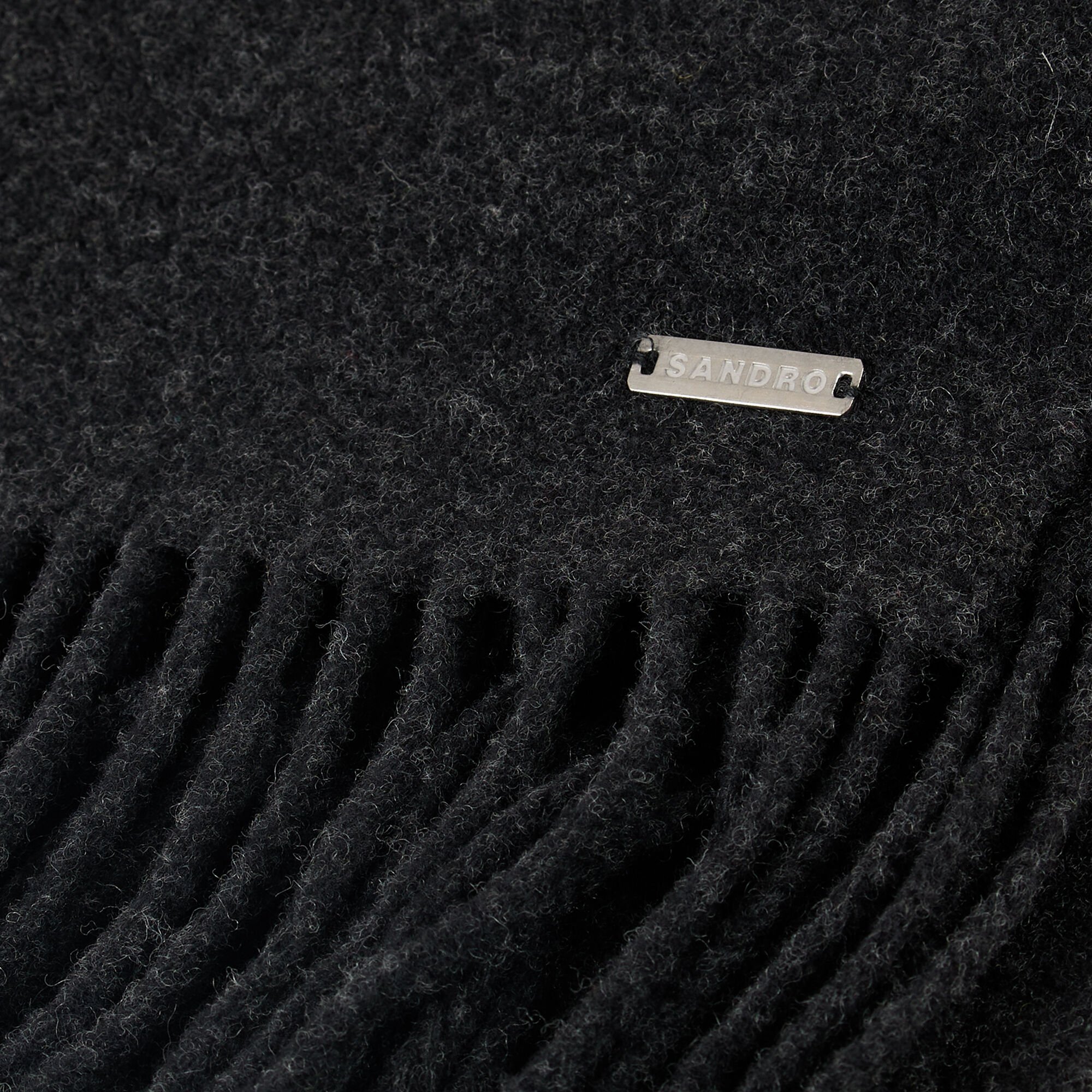 Écharpe en laine frangée