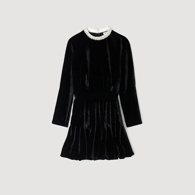 Robe courte en velours perlée