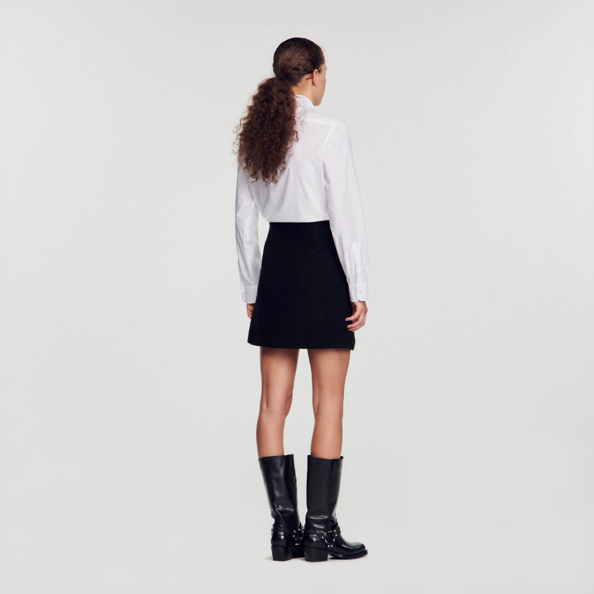 Jupe courte à boutons