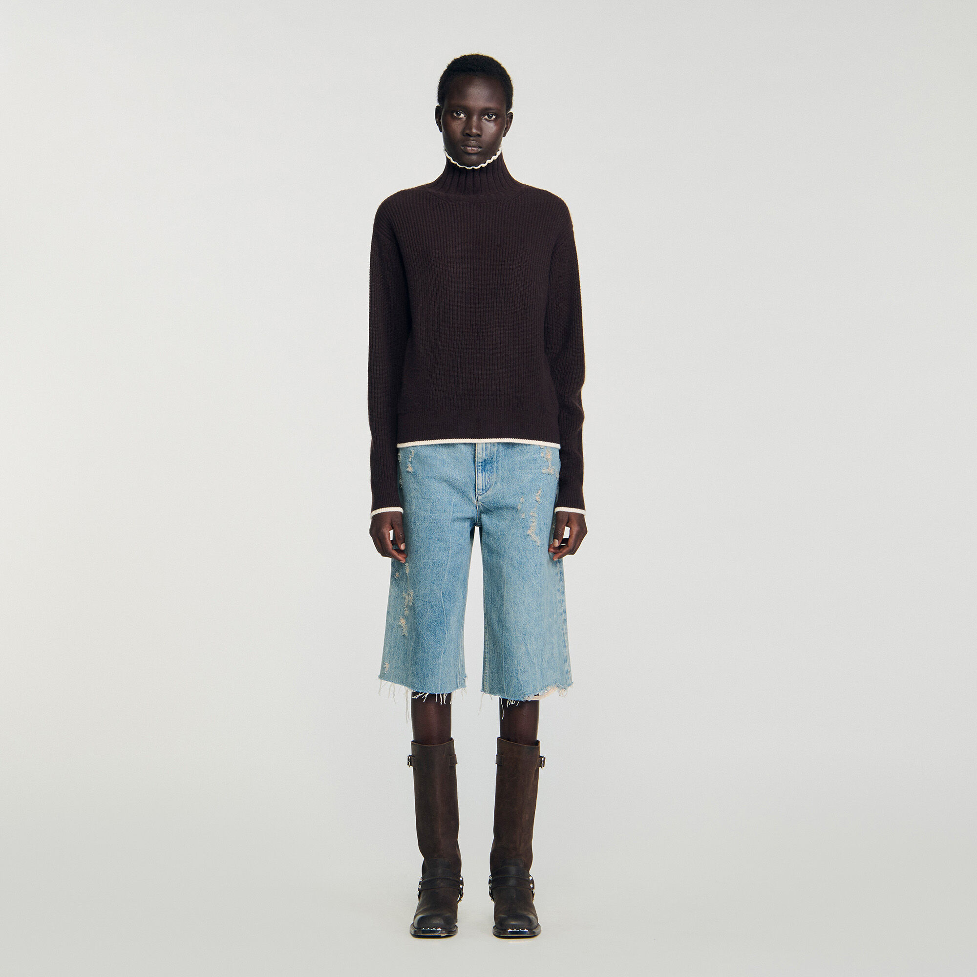 Pull col montant