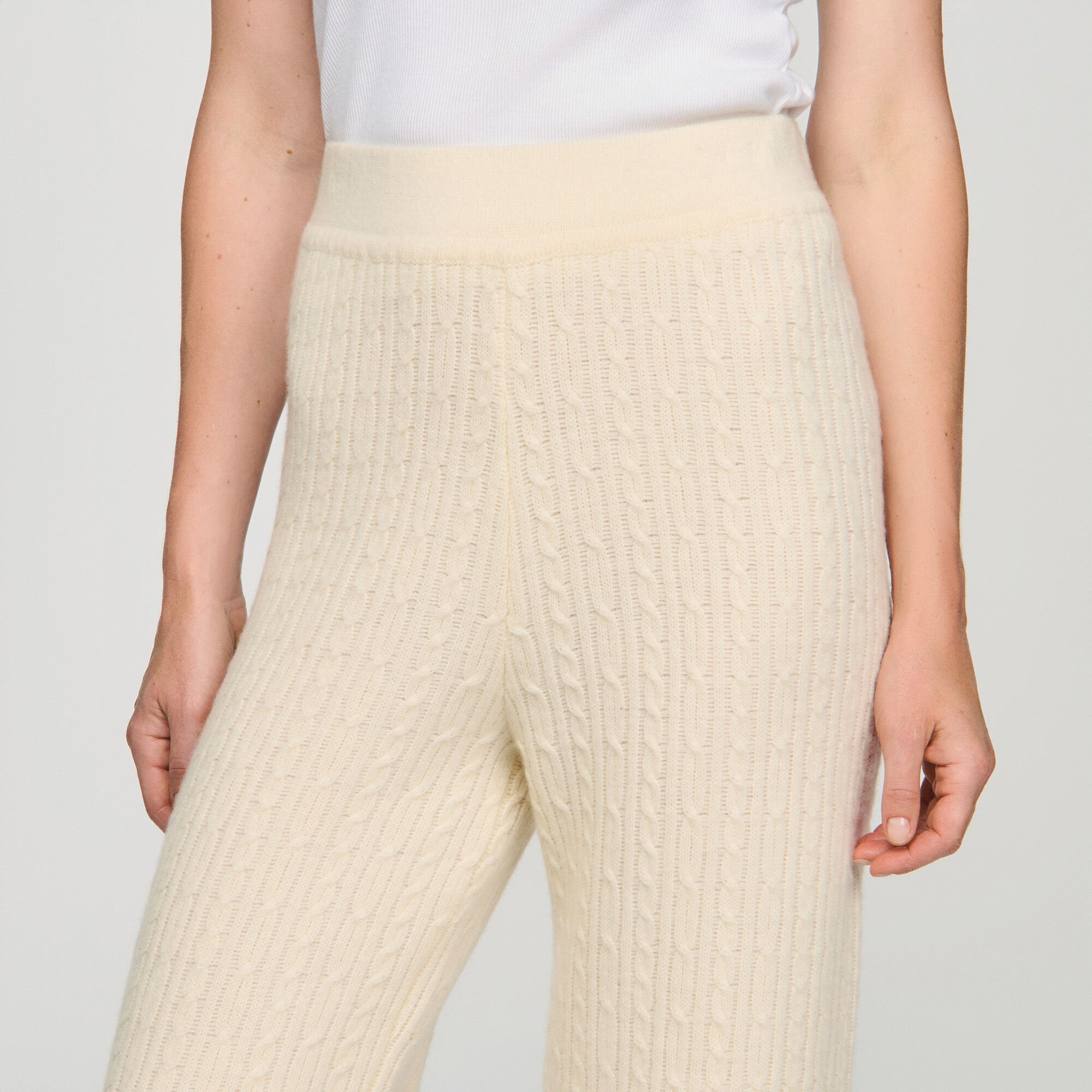 Pantalon en maille à torsades