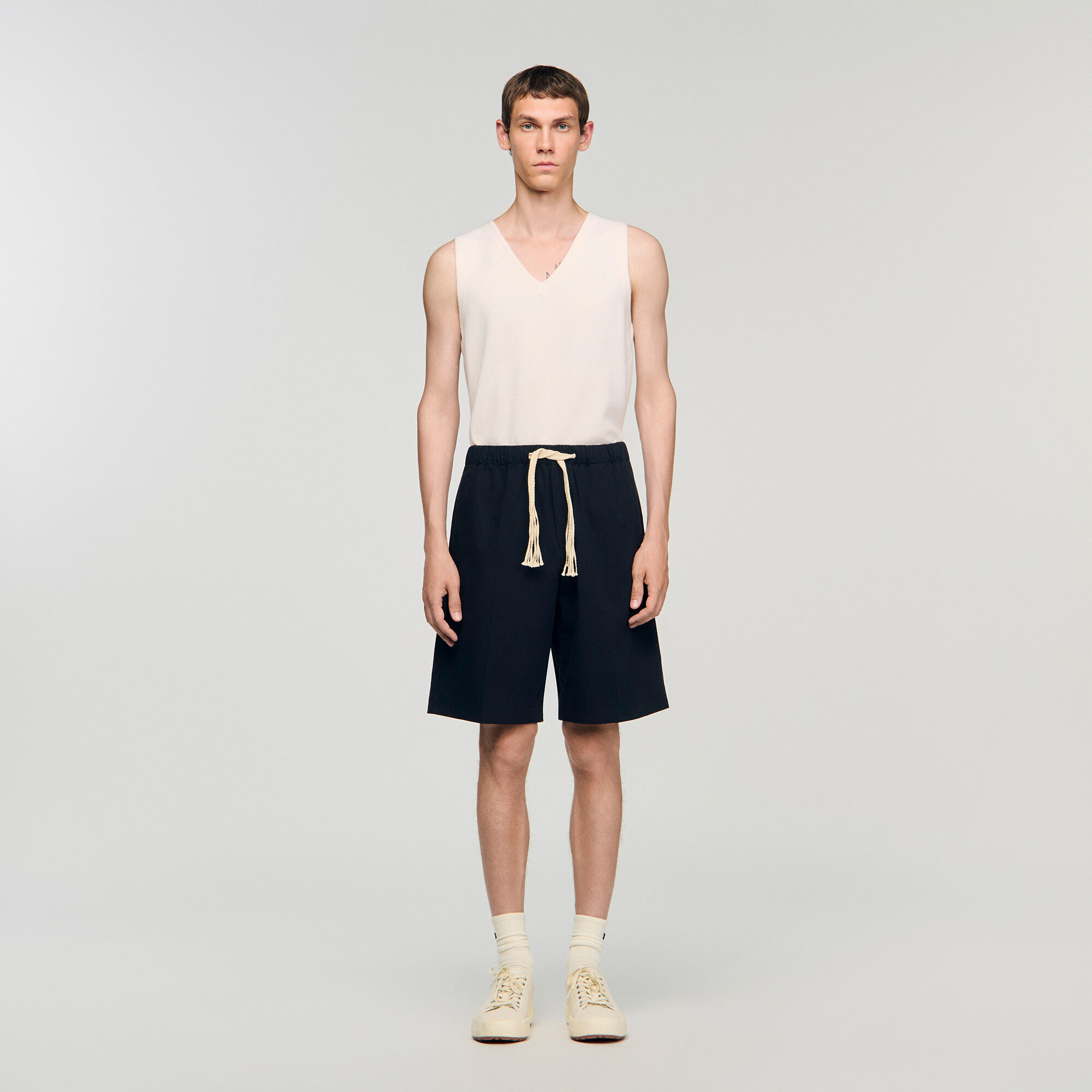 Short en coton à taille élastiqué