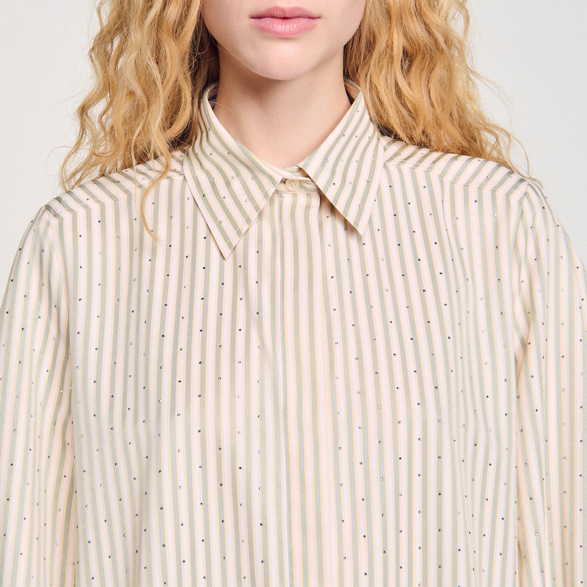 Robe chemise strassée à rayures